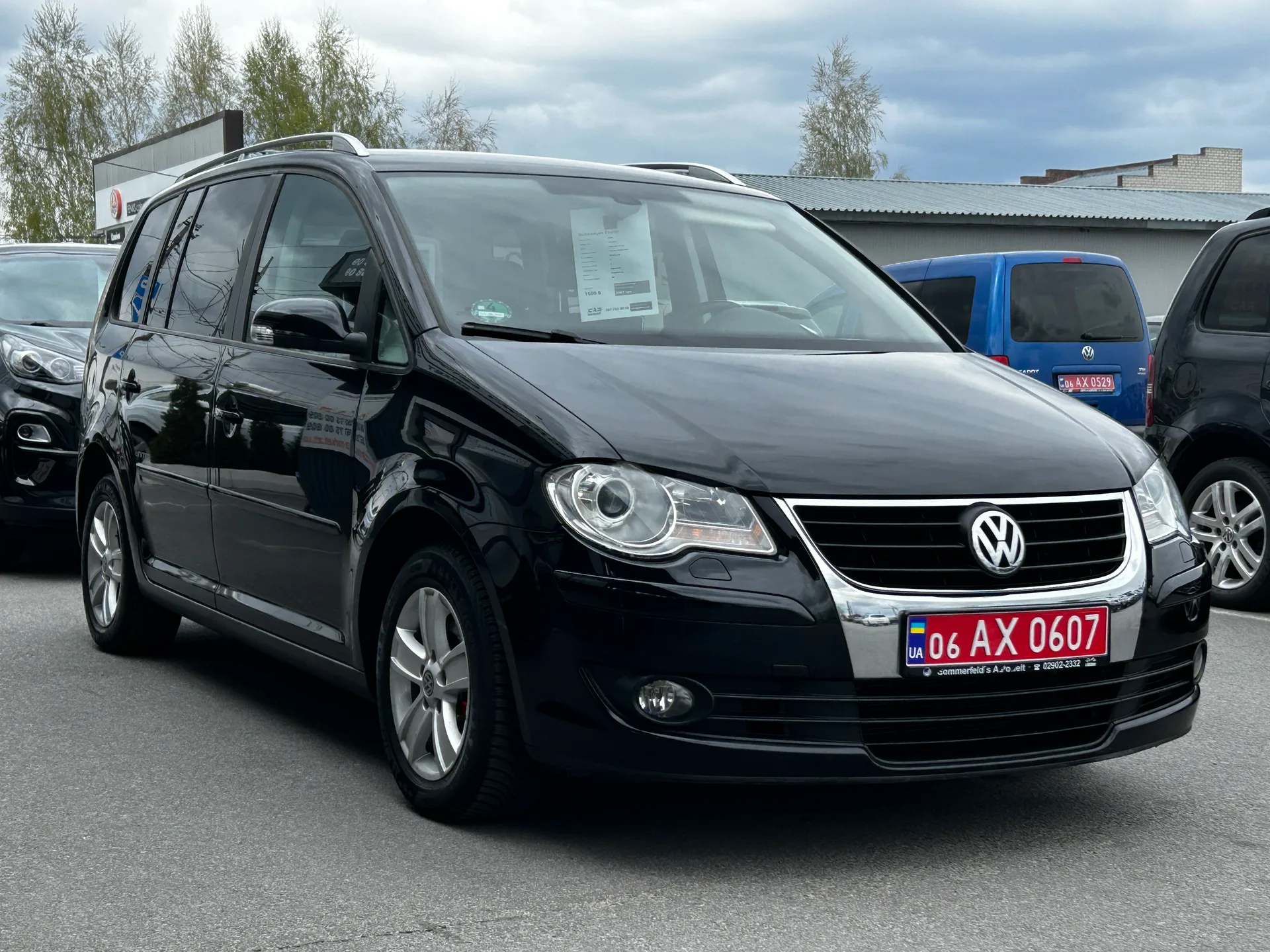 Volkswagen Touran — фото 2