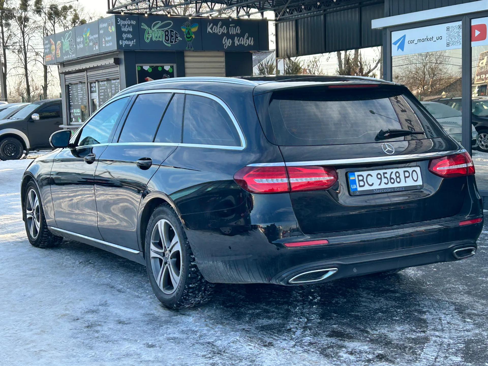 Mercedes-Benz E-Class — фото 4