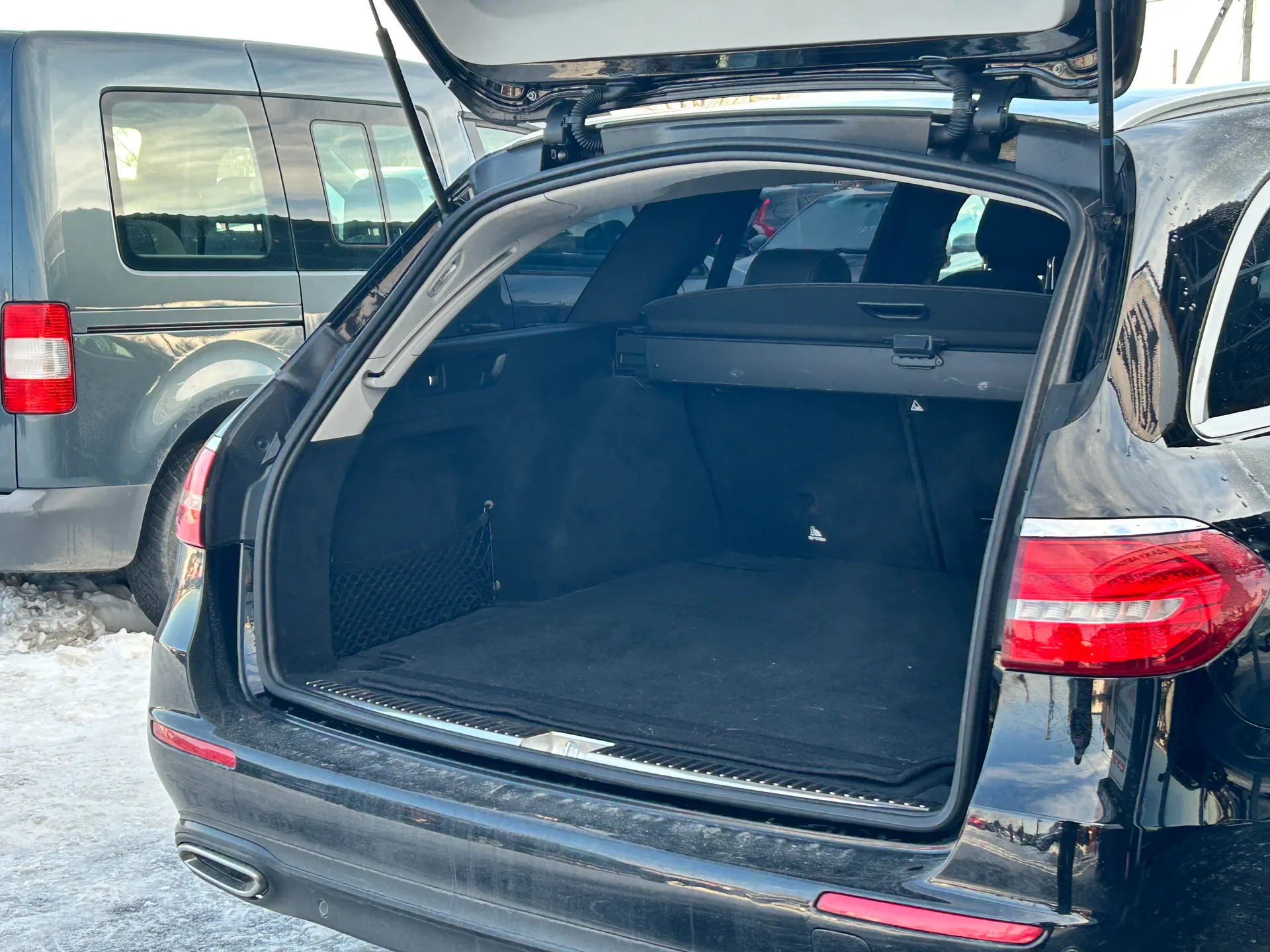 Mercedes-Benz E-Class — фото 5