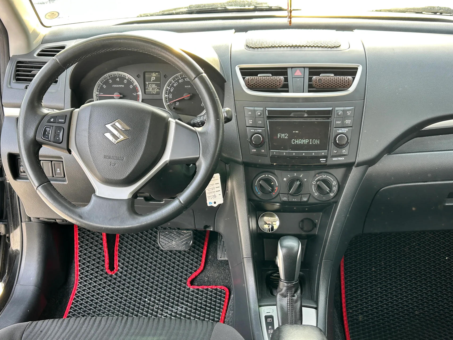 Suzuki Swift — фото 9