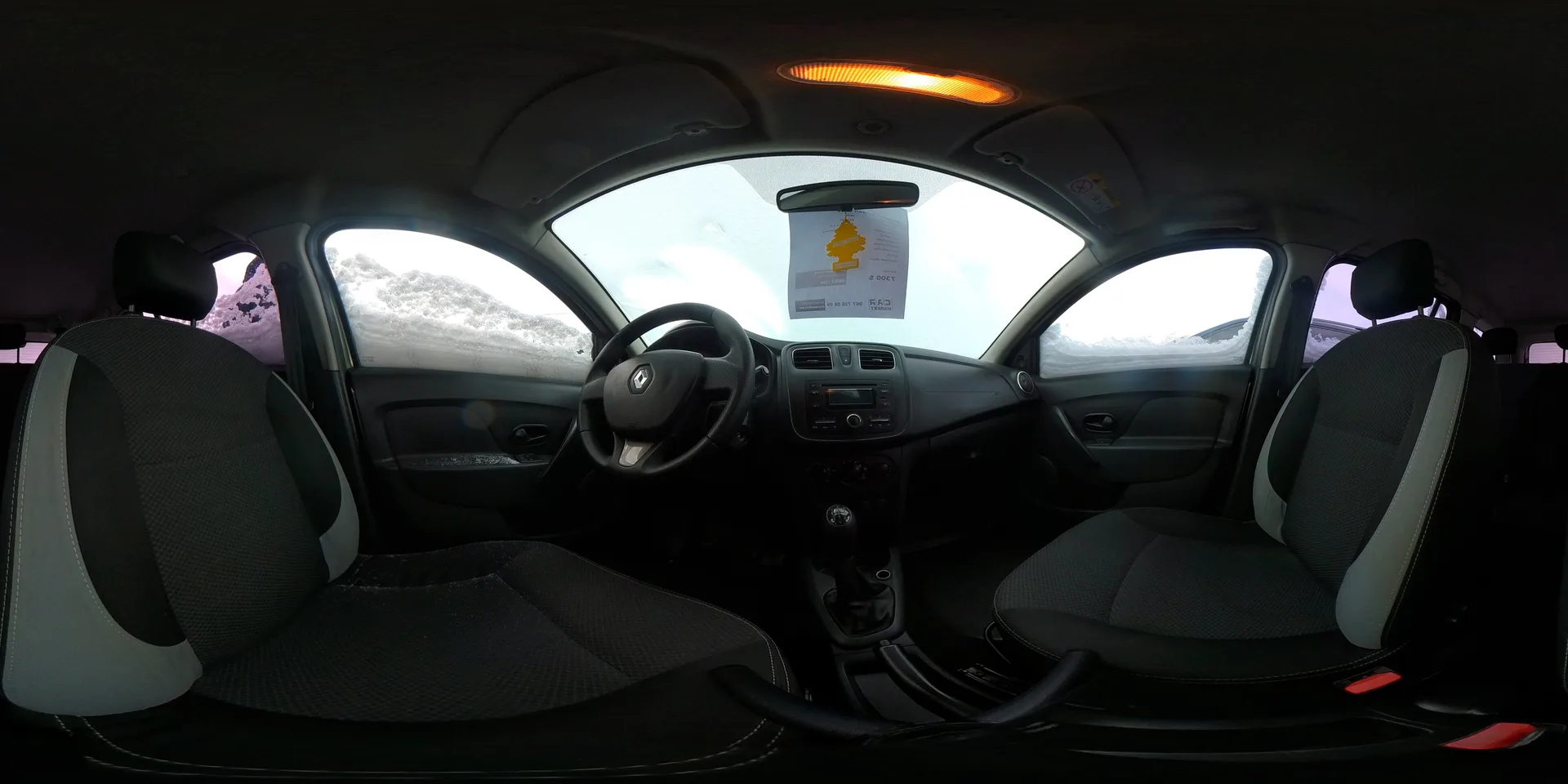 Renault Logan MCV — 360°