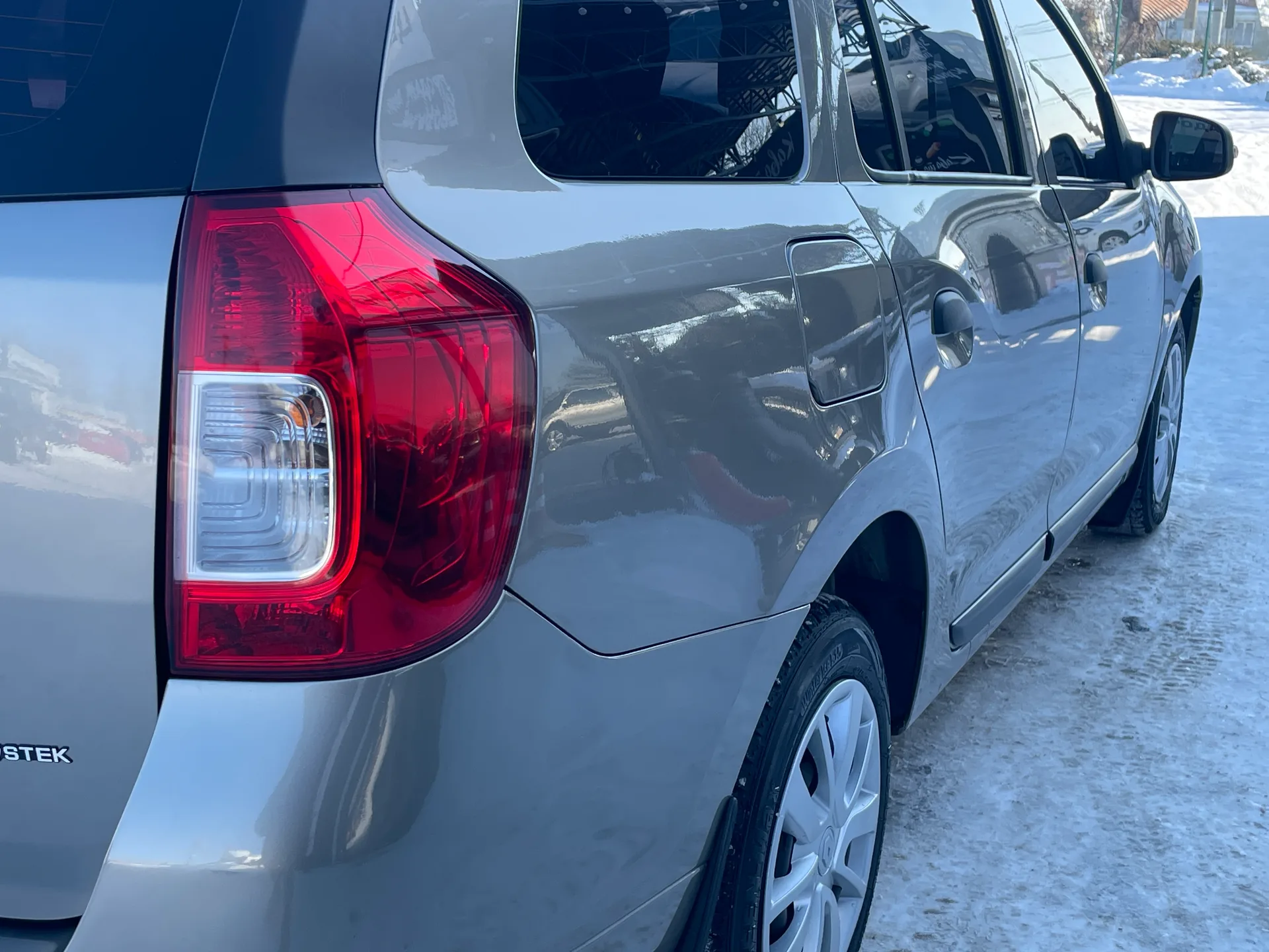 Renault Logan MCV — фото 9