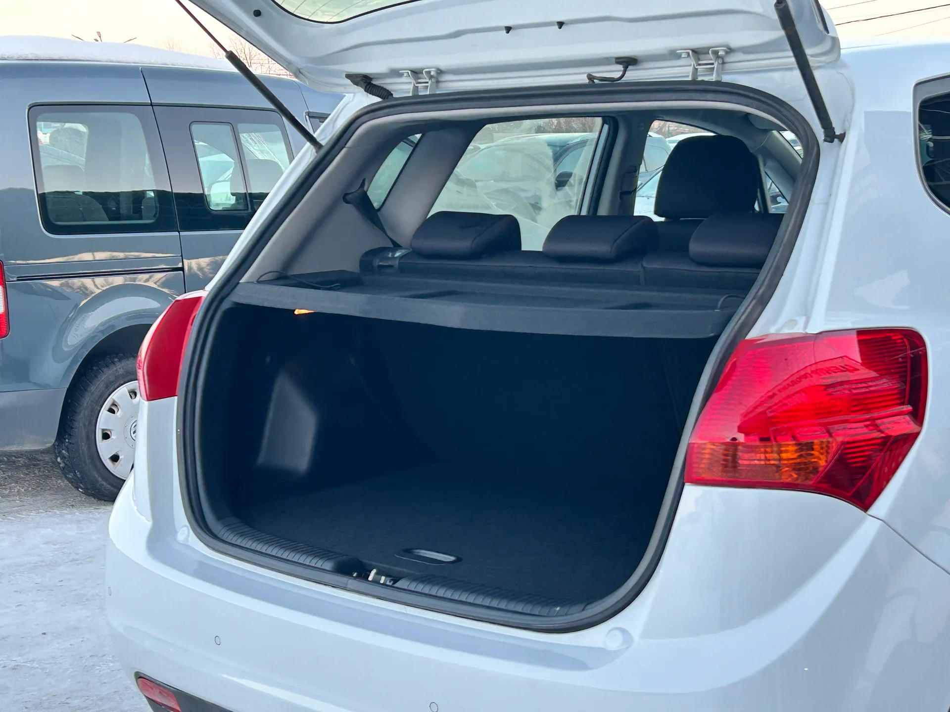 Kia Venga — фото 5