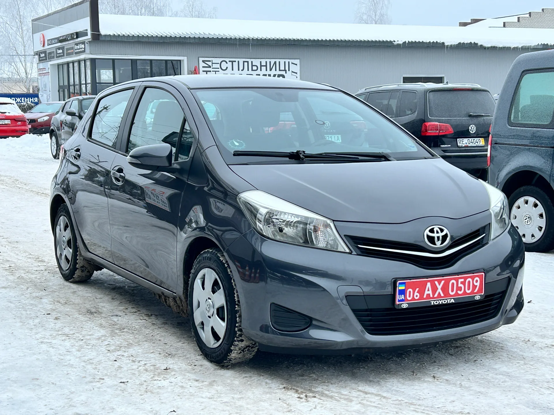 Toyota Yaris — фото 2