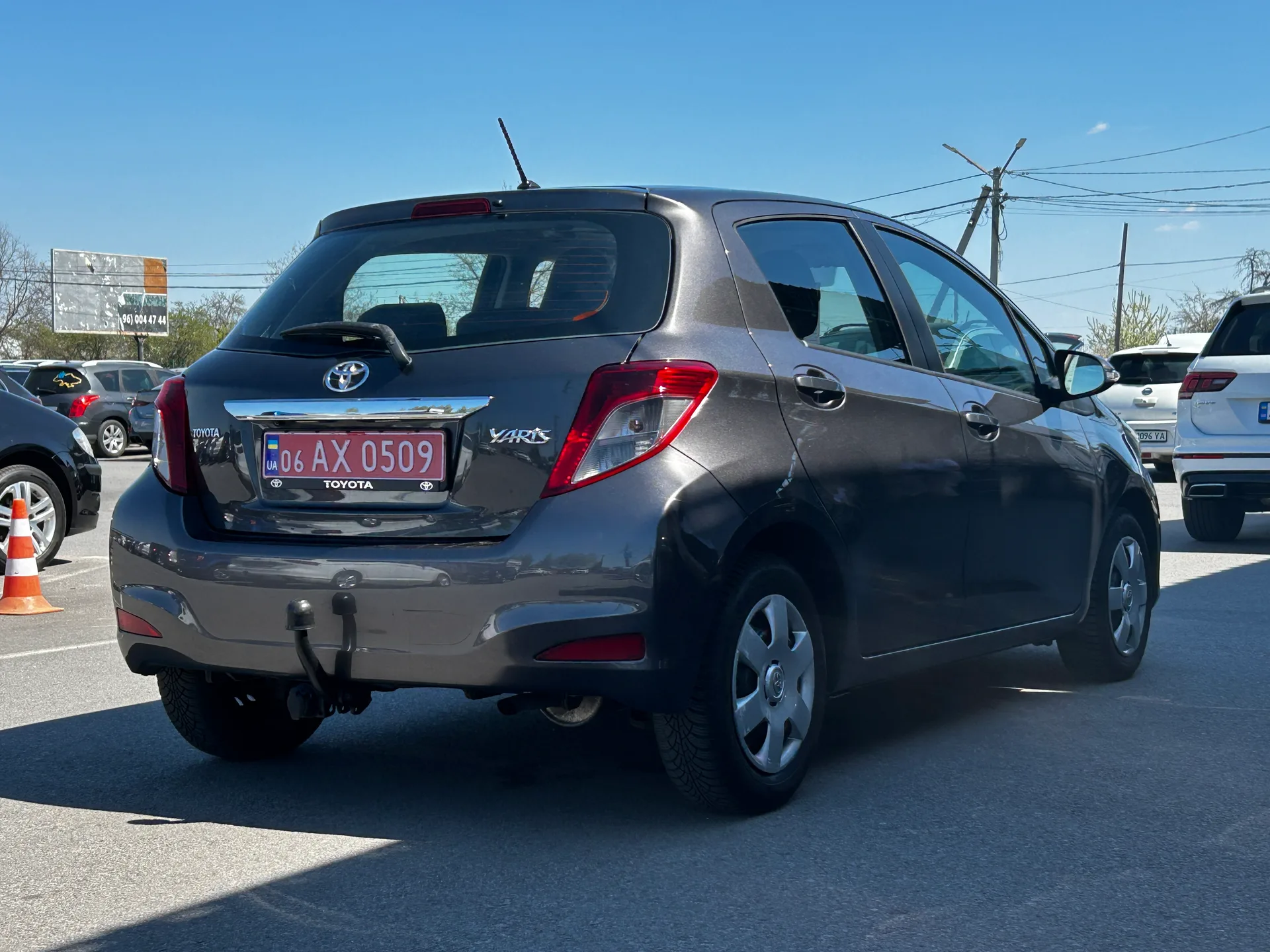 Toyota Yaris — фото 4