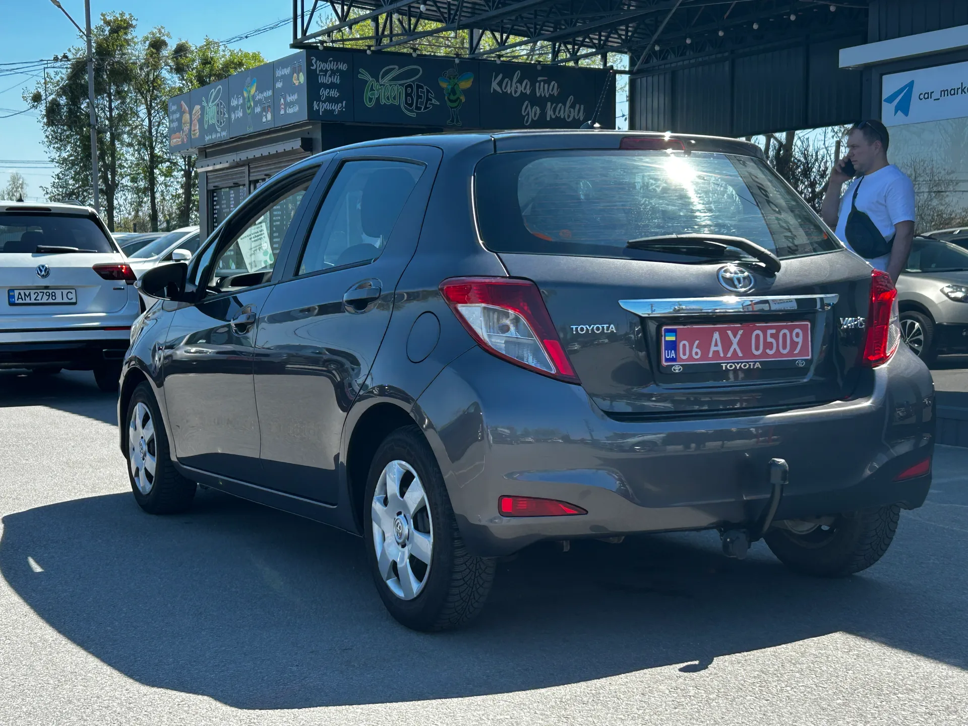 Toyota Yaris — фото 5