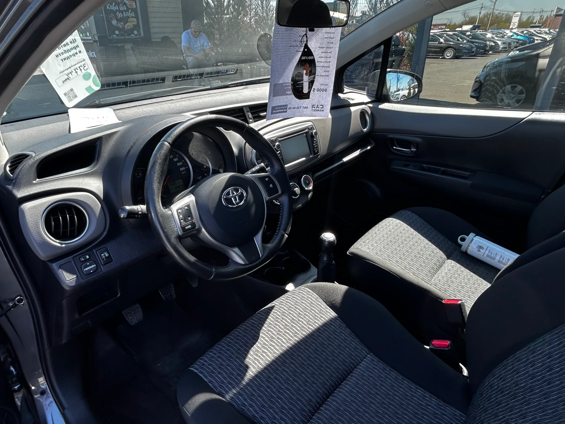 Toyota Yaris — фото 6