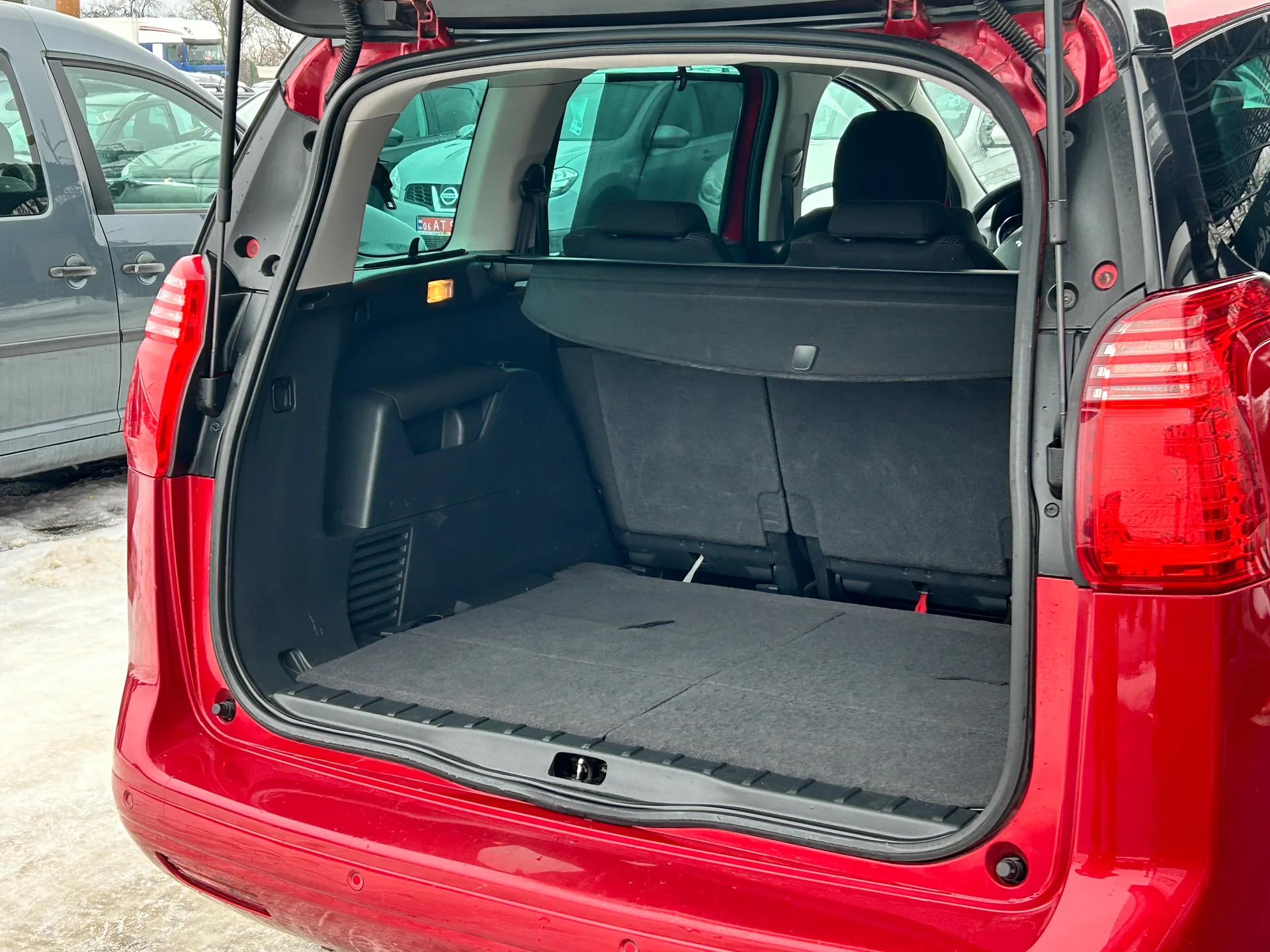 Peugeot 5008 — фото 5