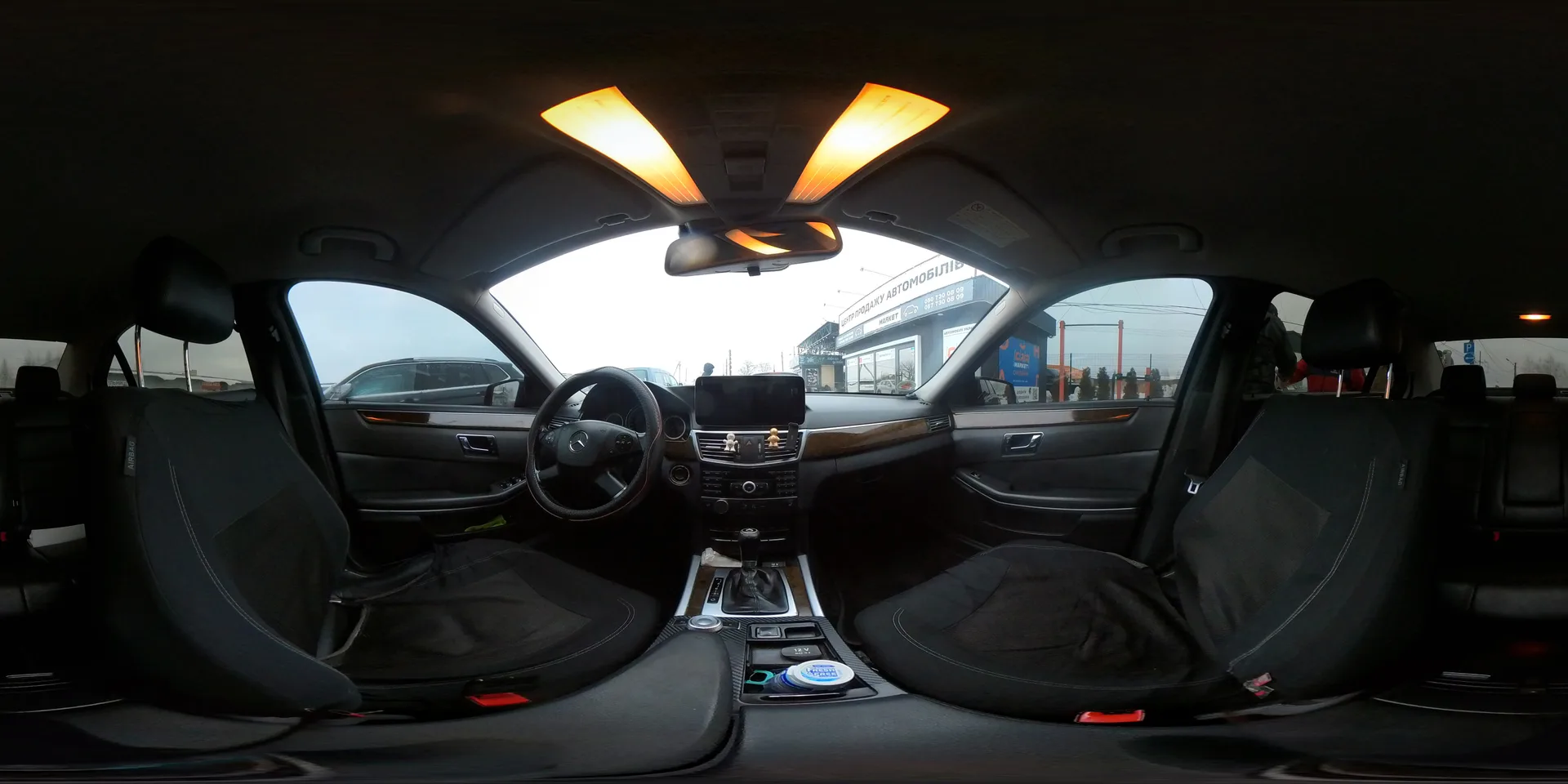 Mercedes-Benz E-Class — 360°