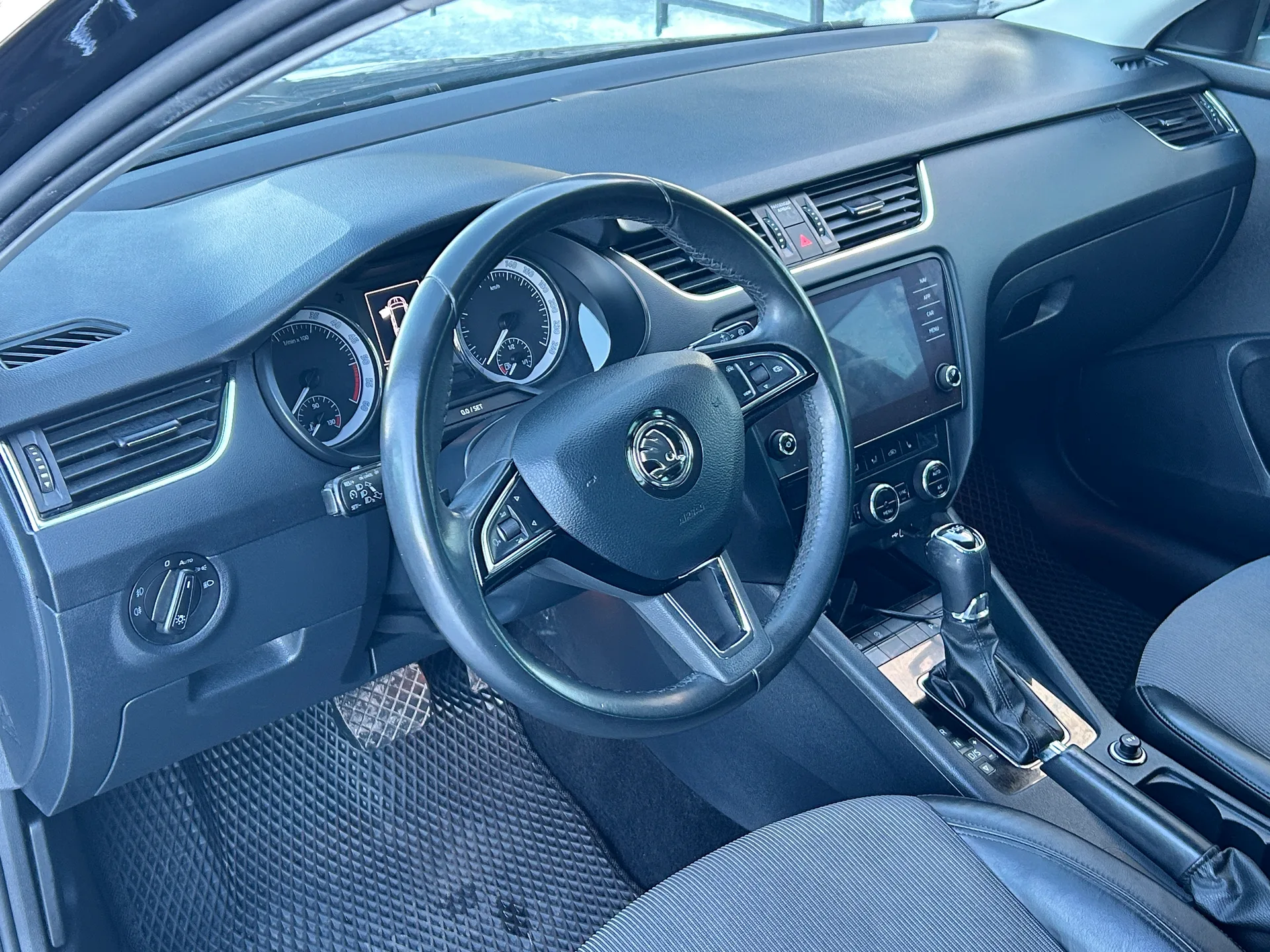 Skoda Octavia — фото 6