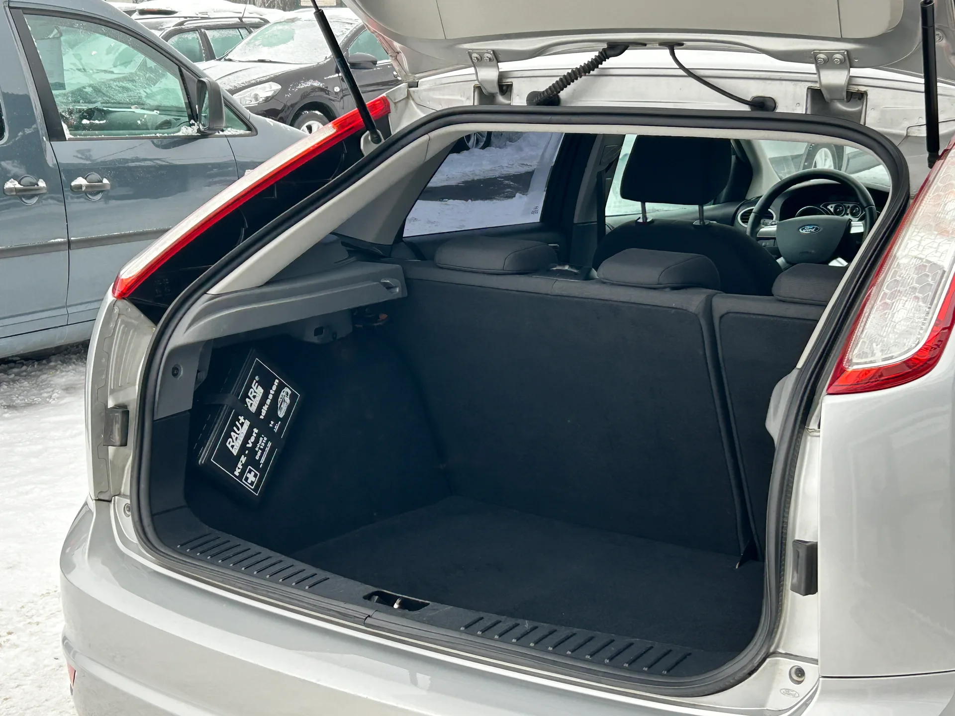 Ford Focus — фото 5