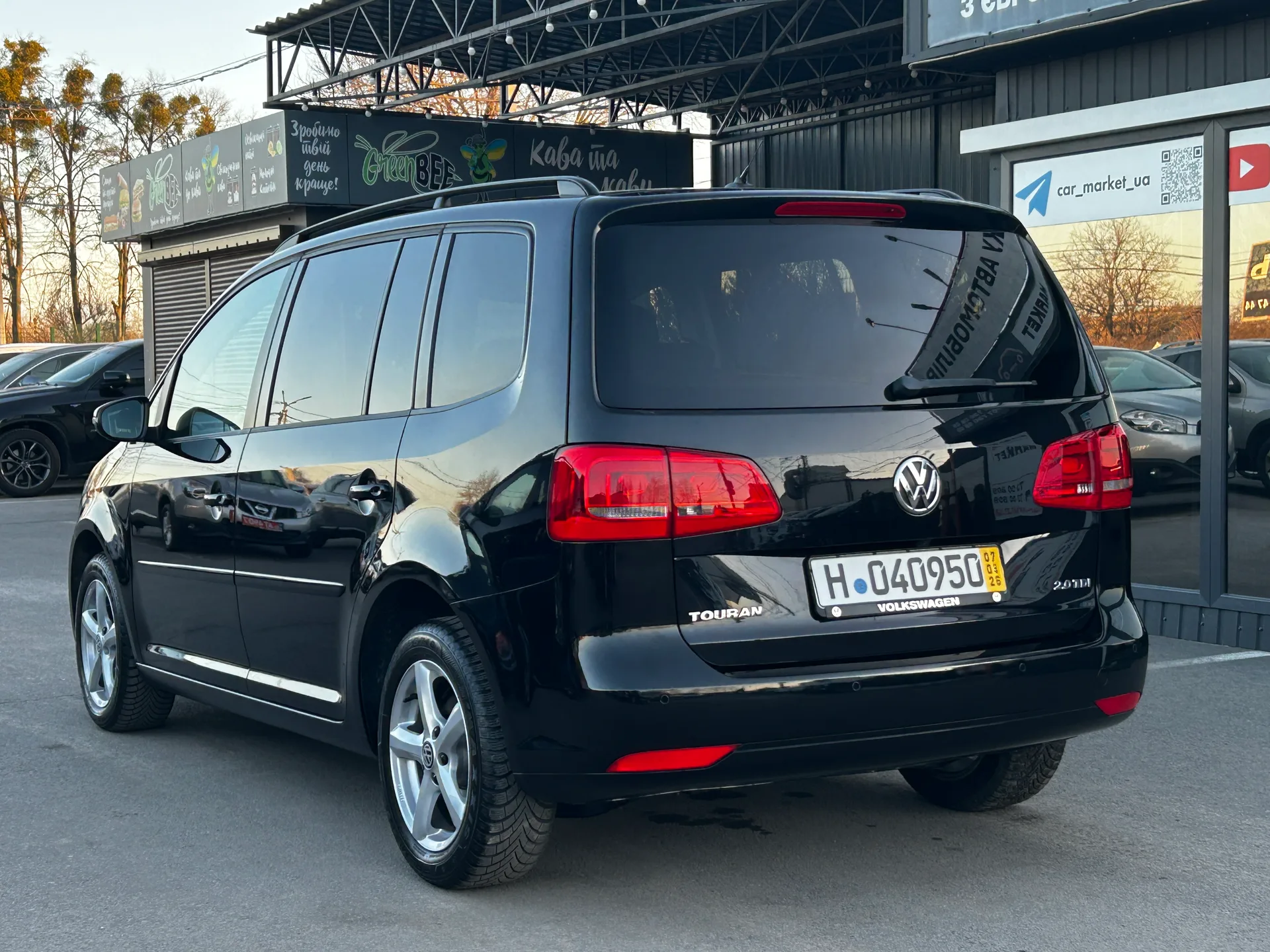 Volkswagen Touran — фото 4