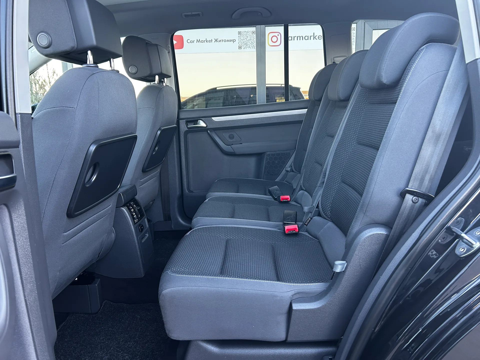 Volkswagen Touran — фото 7