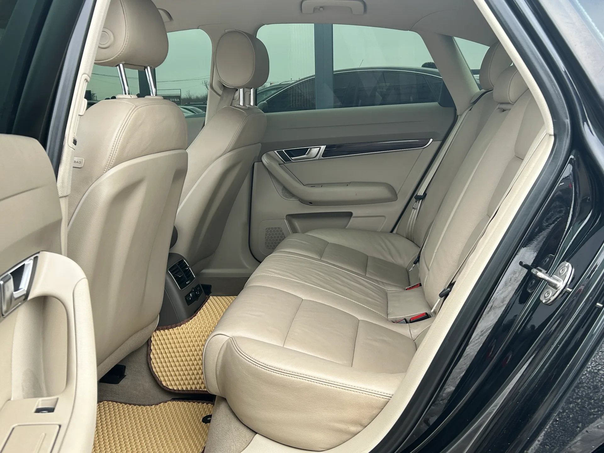 Audi A6 — фото 6