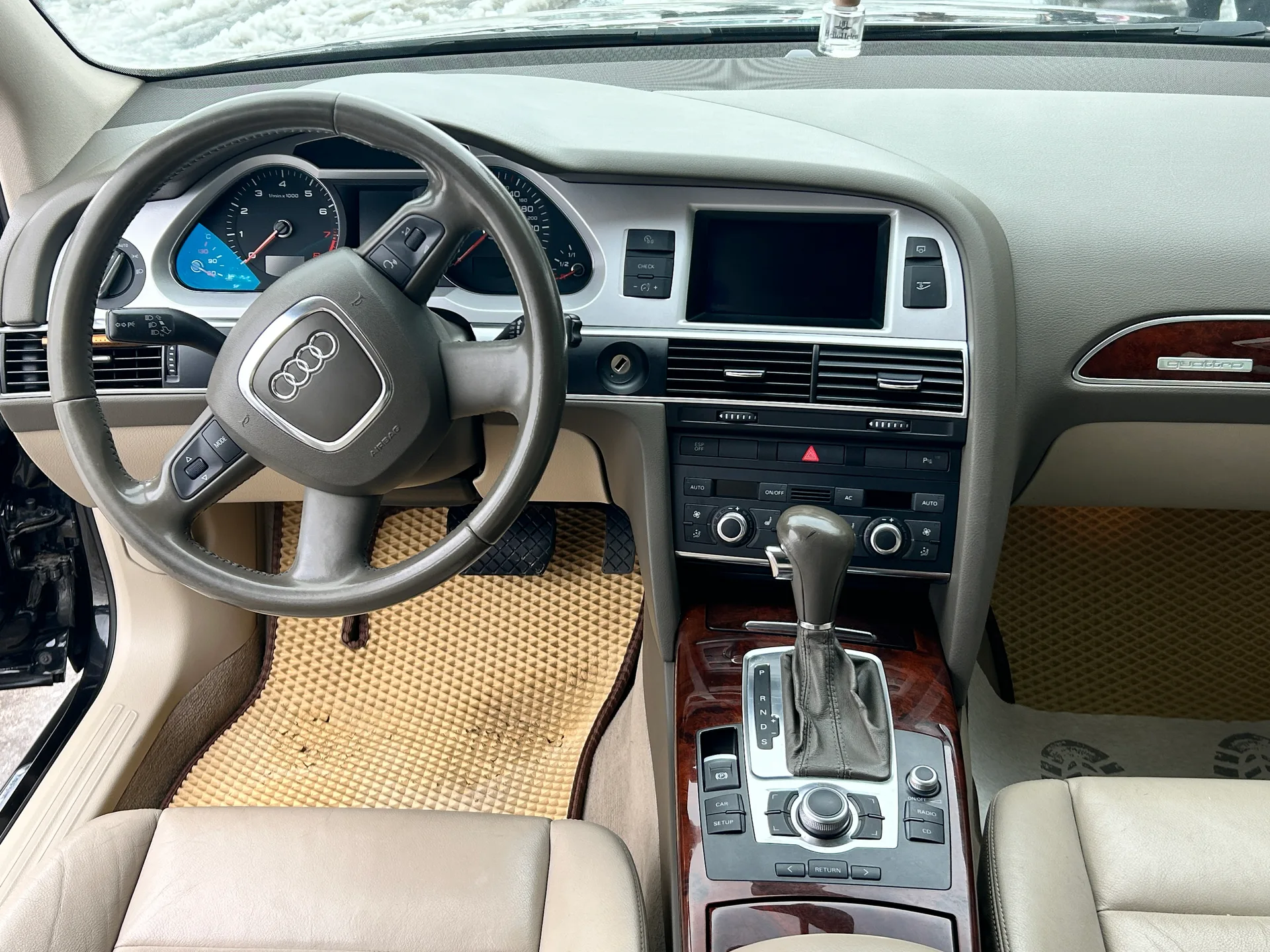 Audi A6 — фото 7