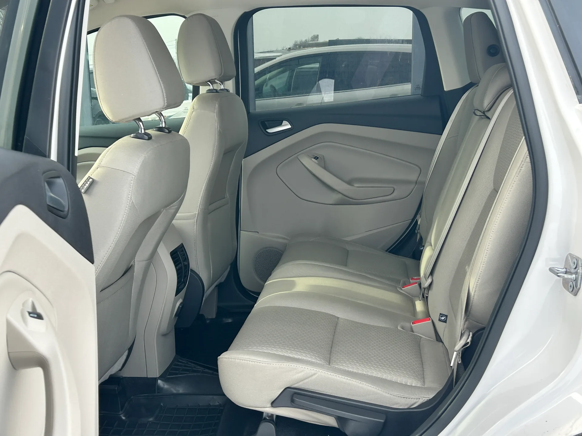 Ford Escape — фото 6