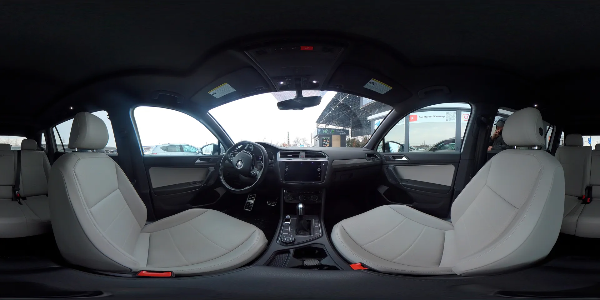 Volkswagen Tiguan — 360°