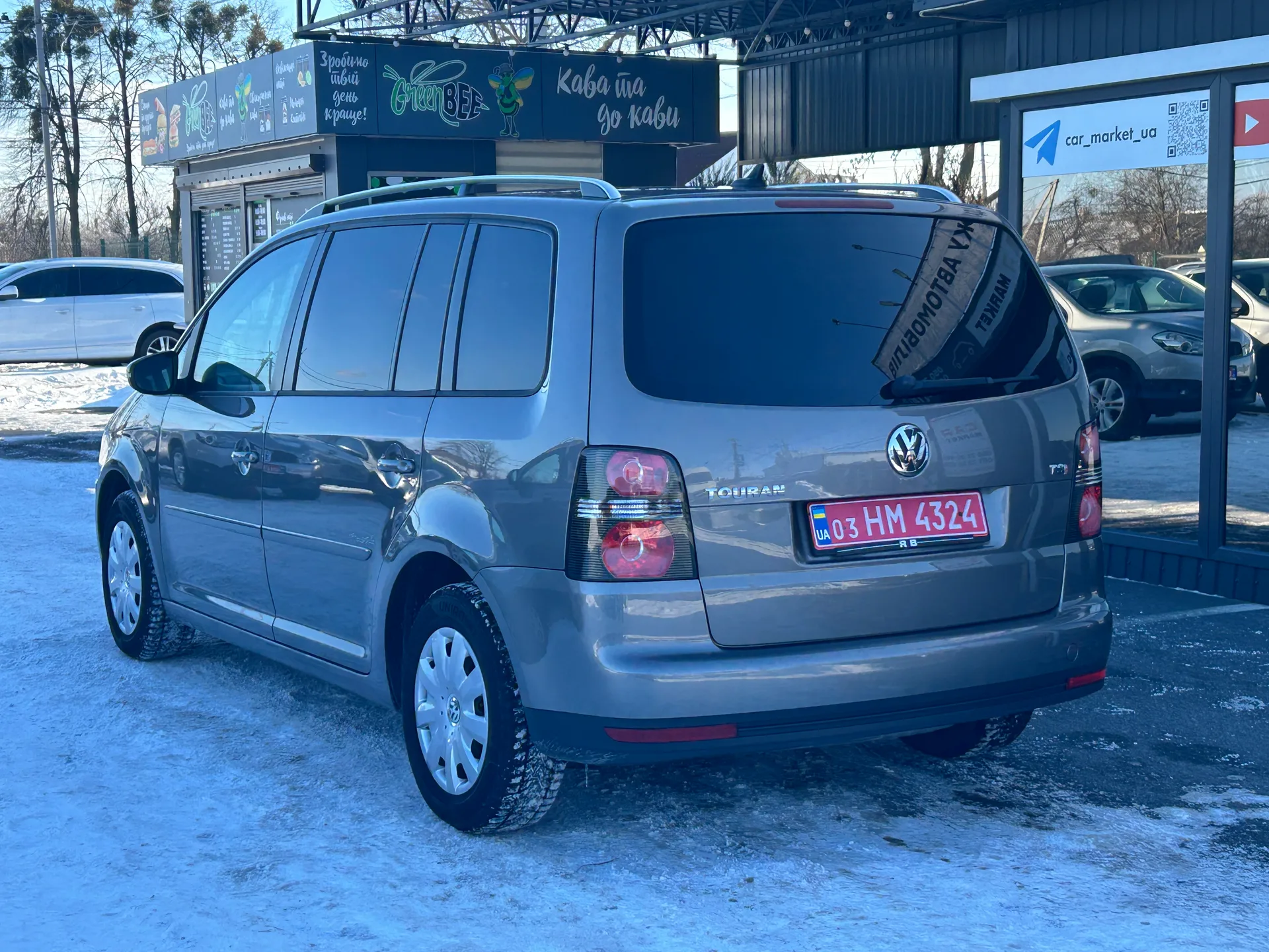 Volkswagen Touran — фото 4