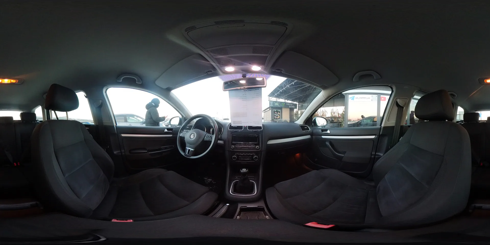 Volkswagen Golf — 360°