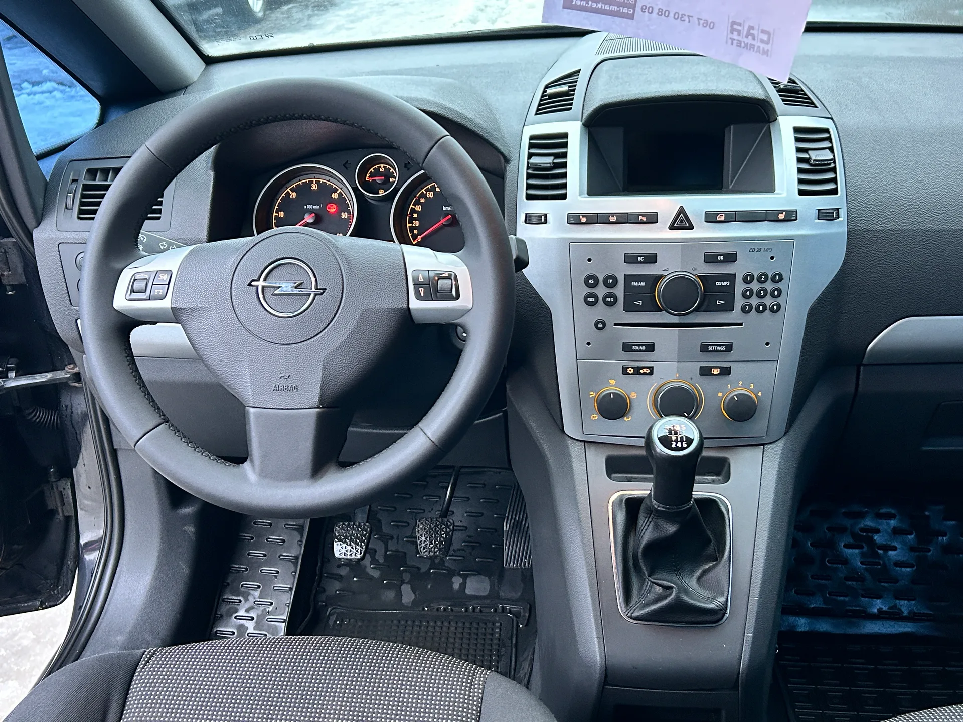 Opel Zafira — фото 8