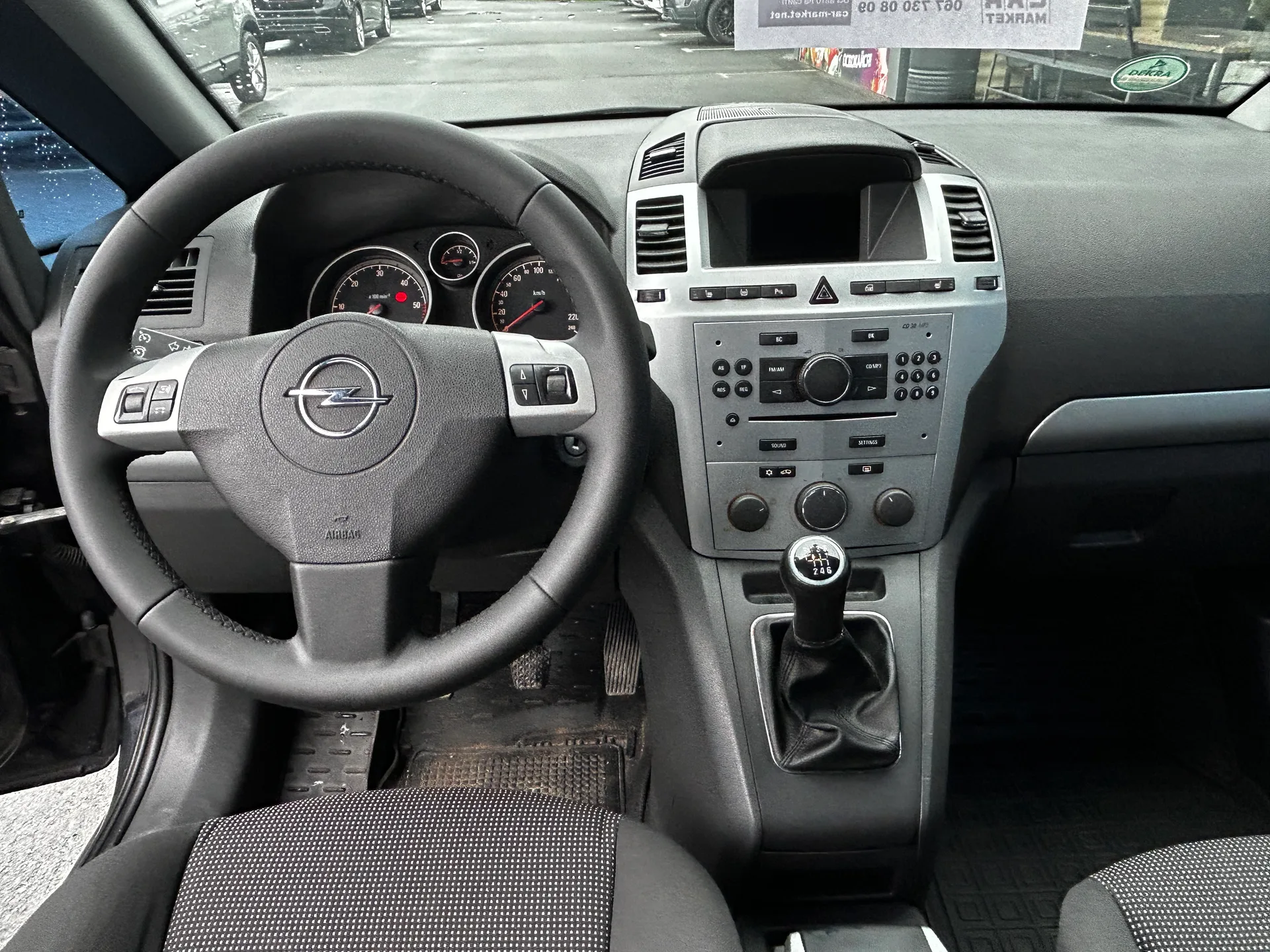 Opel Zafira — фото 7