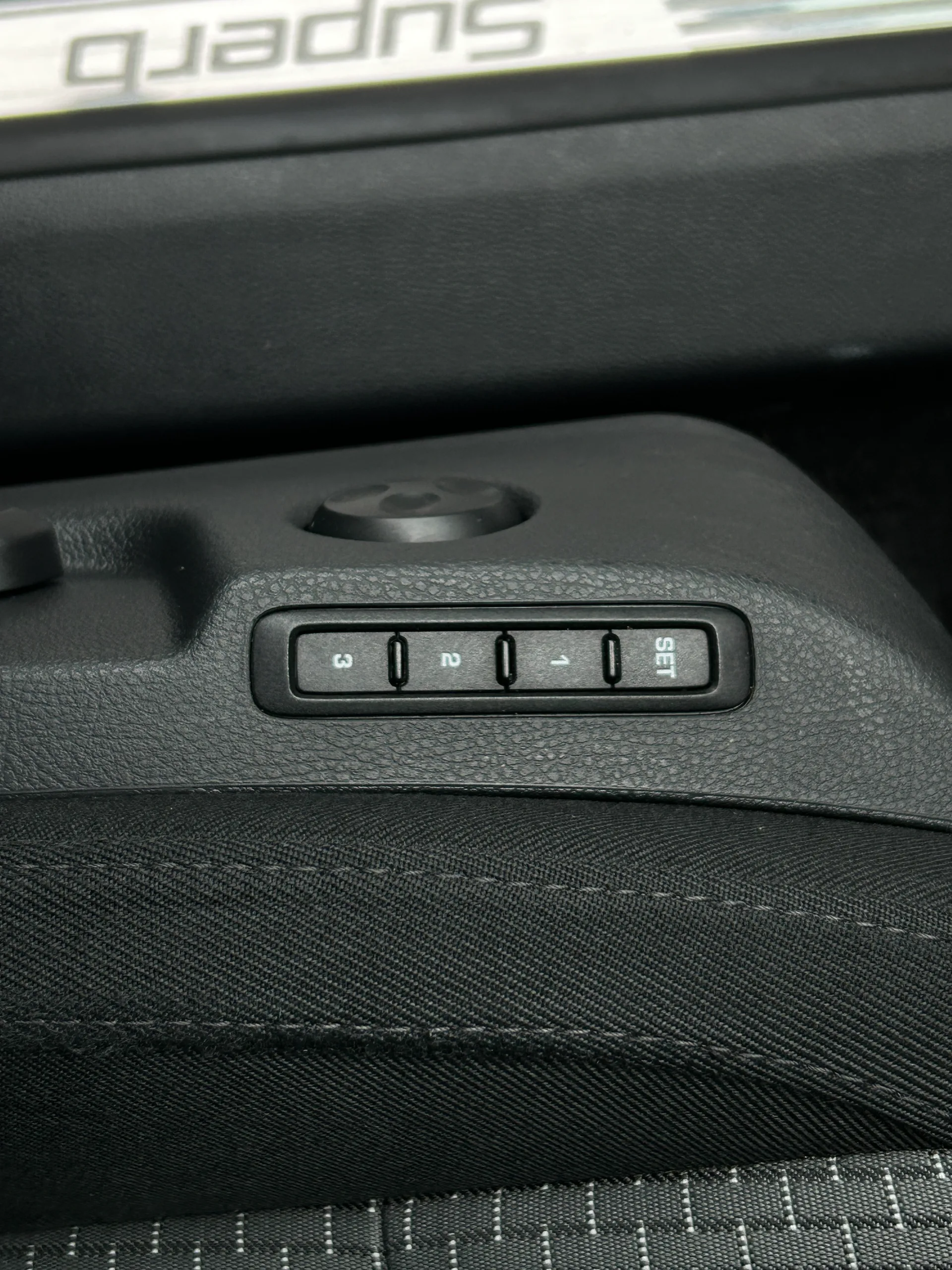 Skoda Superb — фото 8