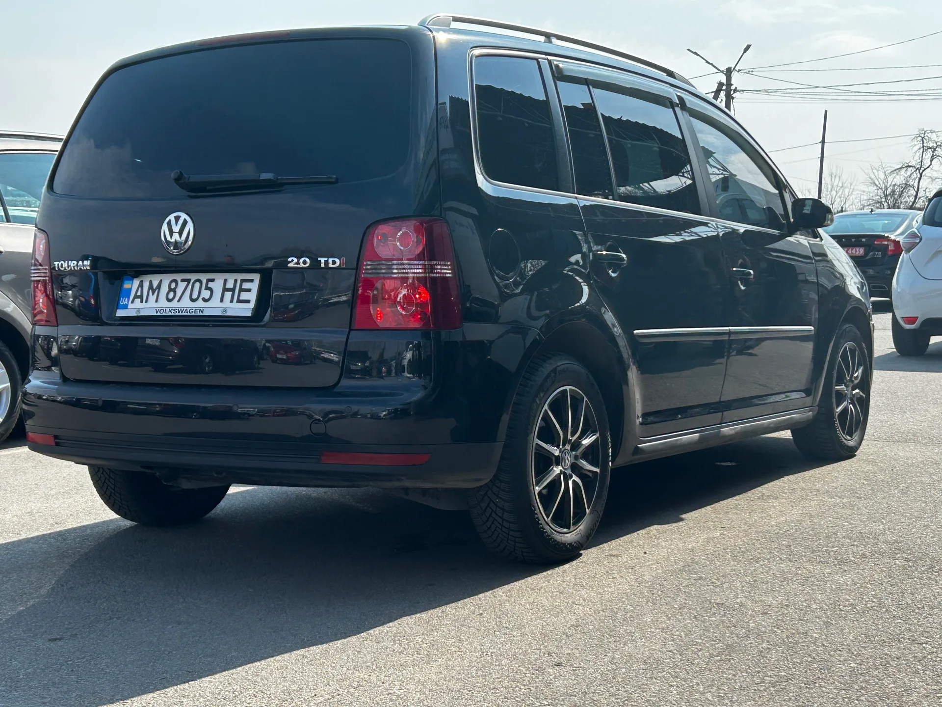 Volkswagen Touran — фото 3