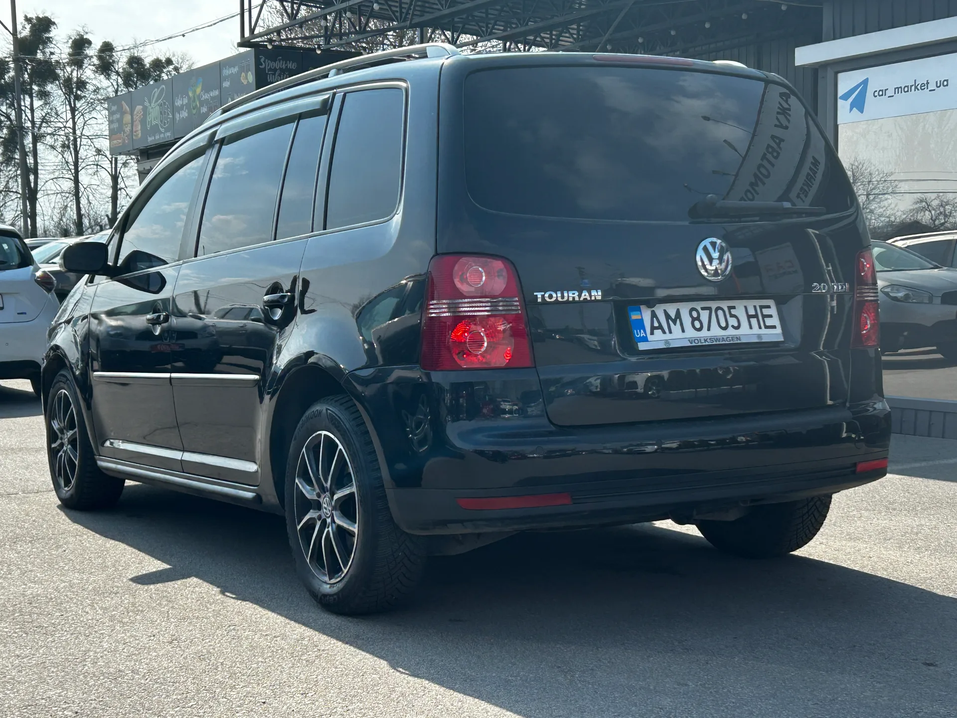 Volkswagen Touran — фото 4