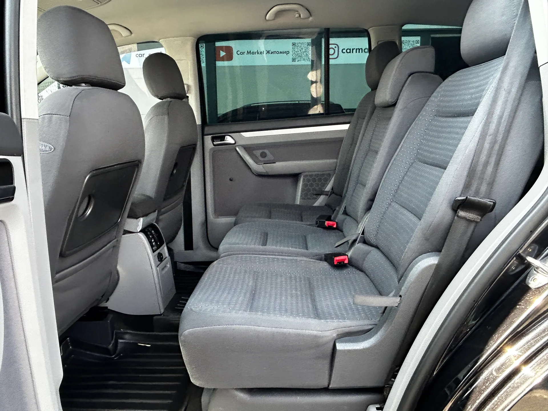 Volkswagen Touran — фото 7