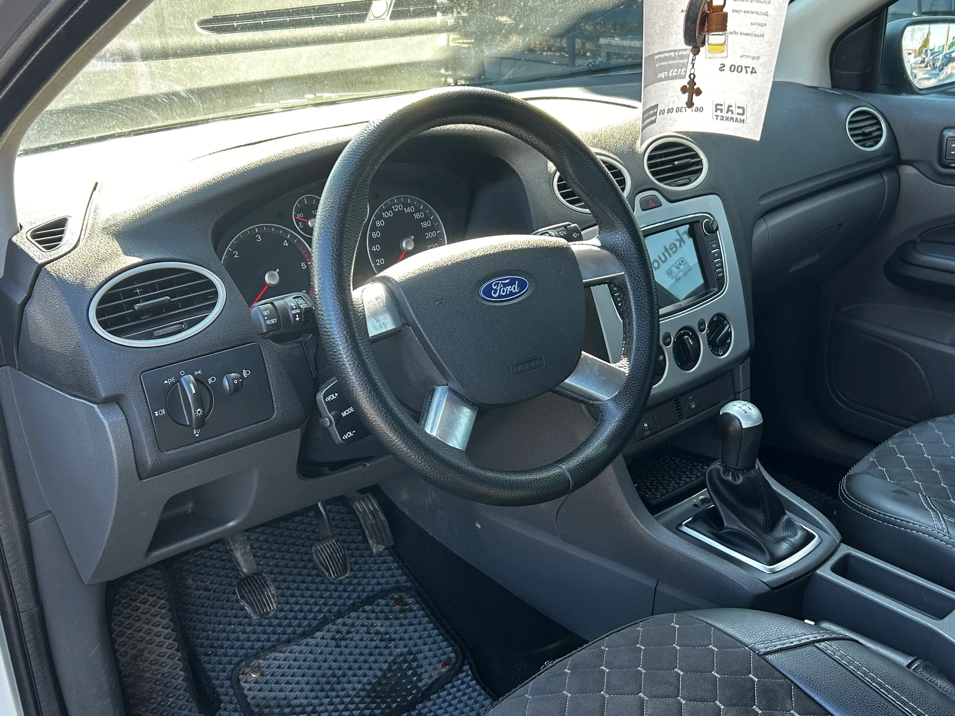 Ford Focus — фото 5