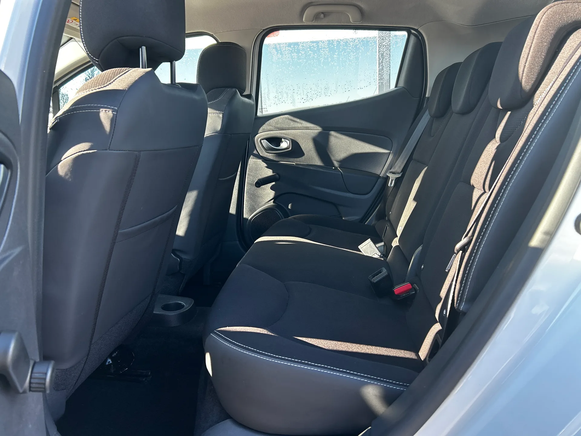 Renault Clio — фото 7