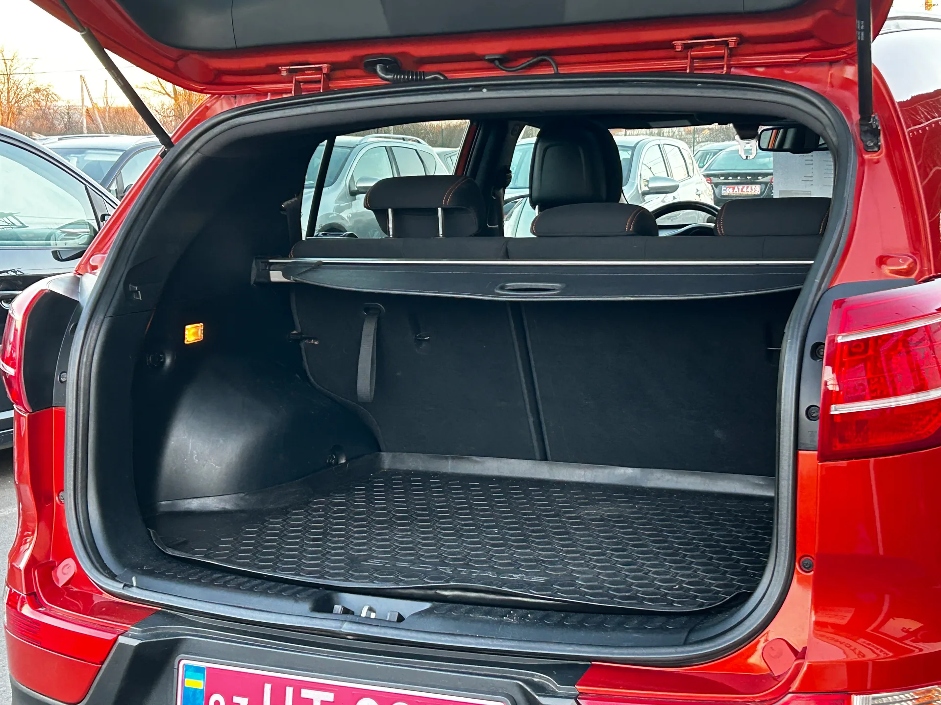 Kia Sportage — фото 8