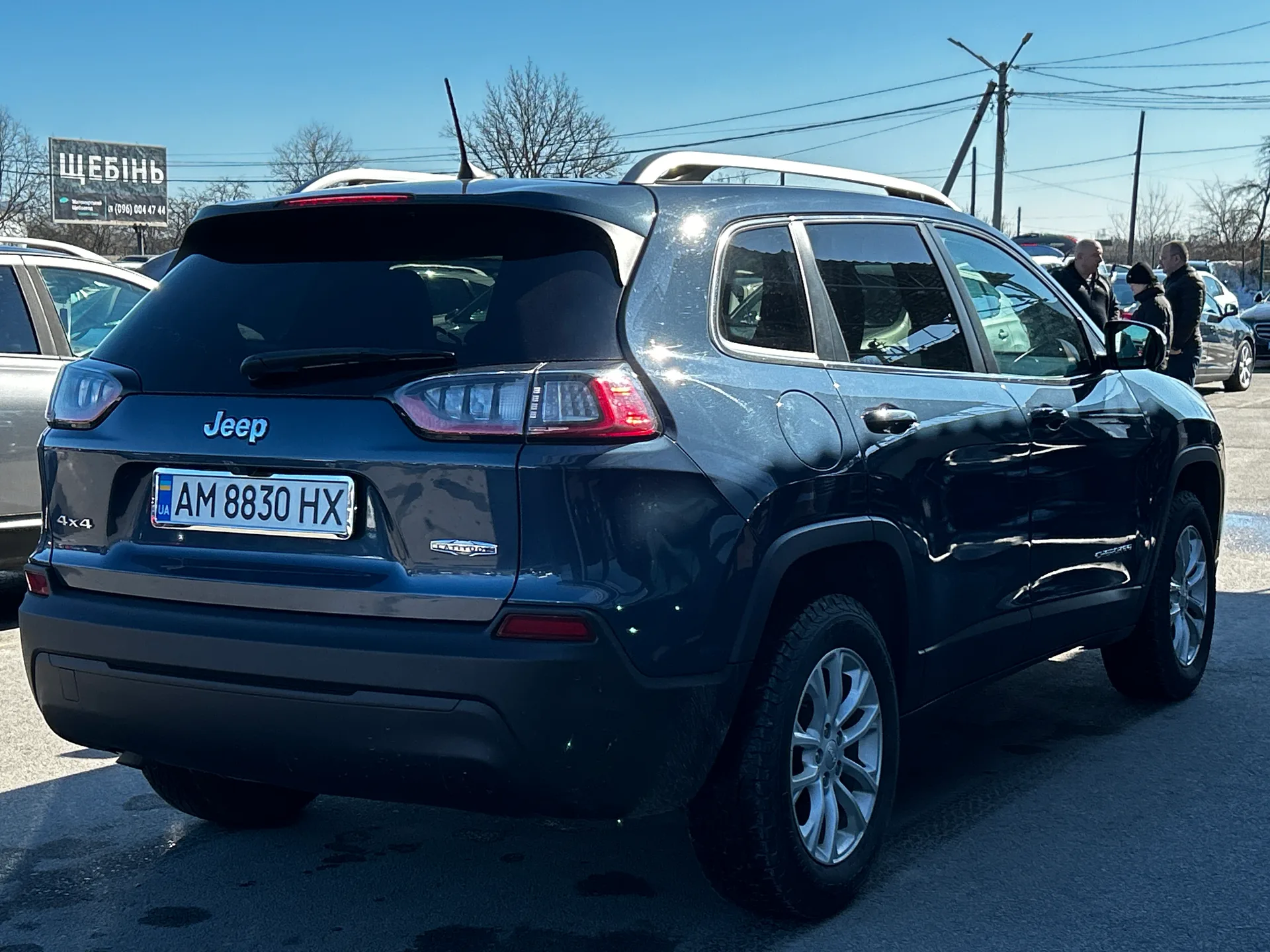 Jeep Cherokee — фото 3