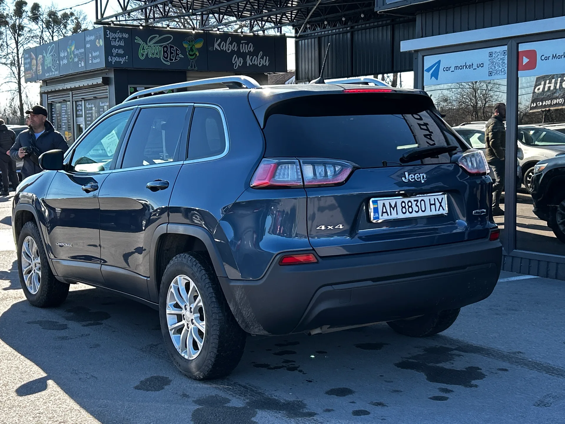 Jeep Cherokee — фото 4