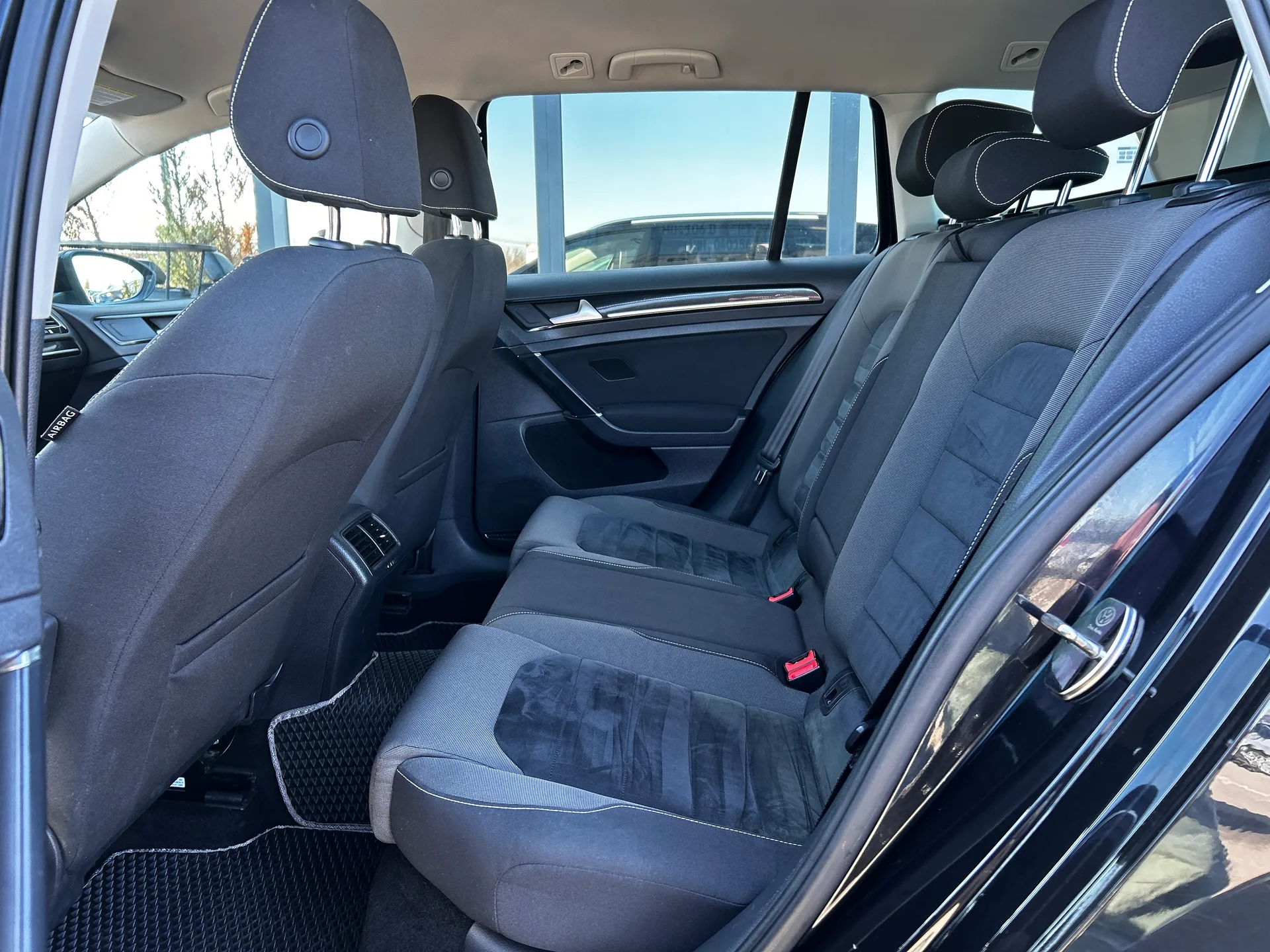 Volkswagen Golf — фото 7