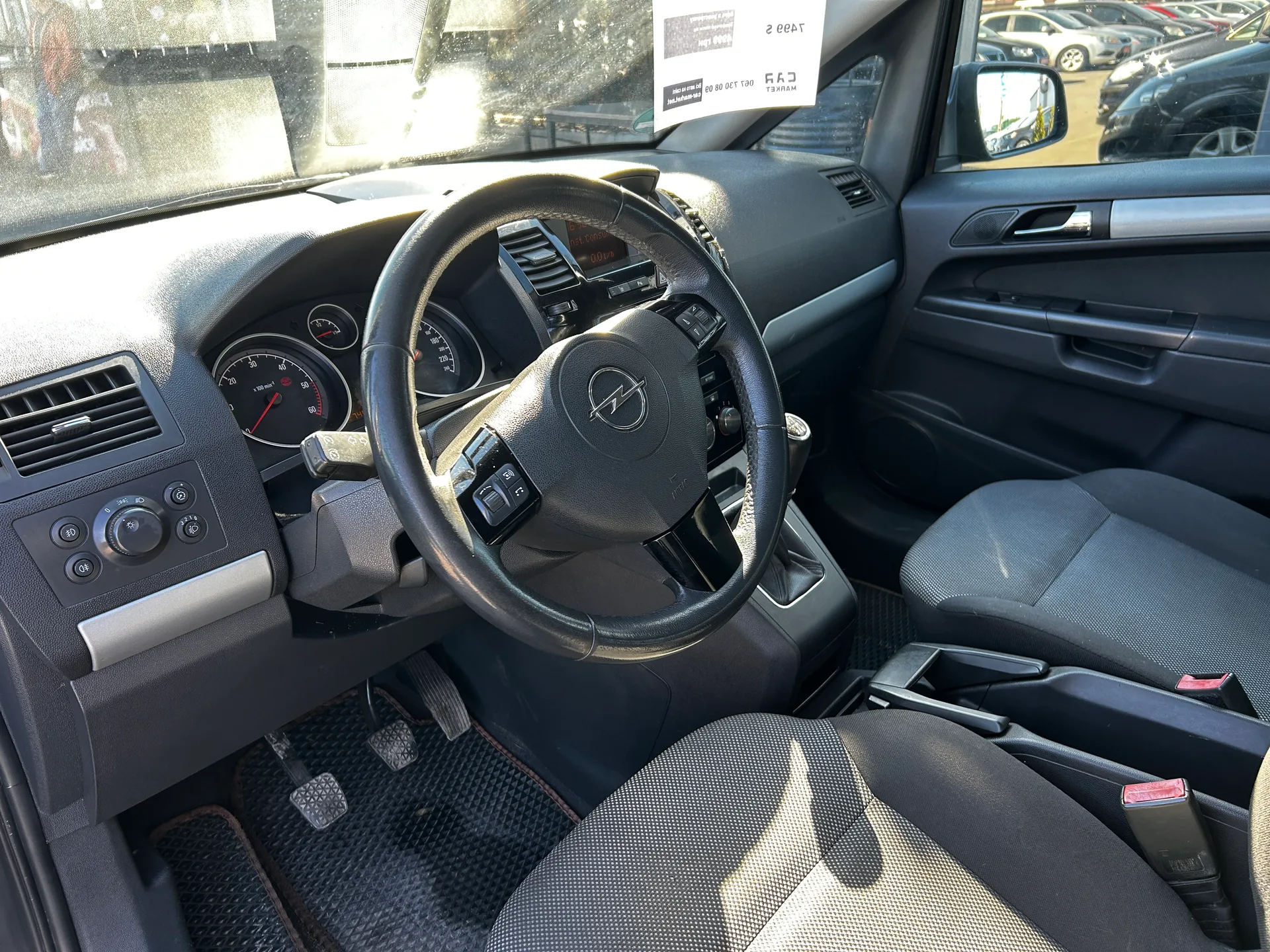 Opel Zafira — фото 5