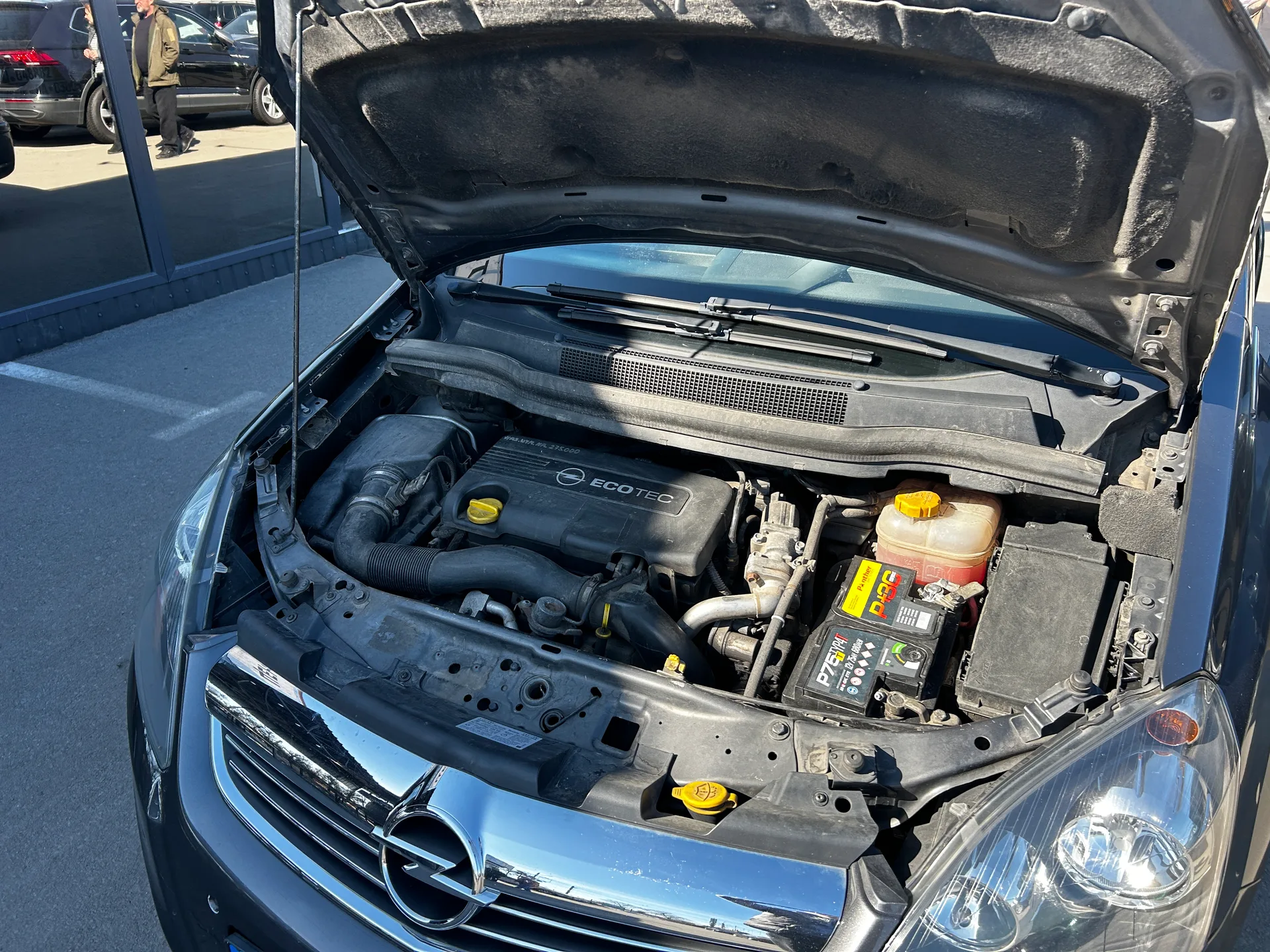 Opel Zafira — фото 9