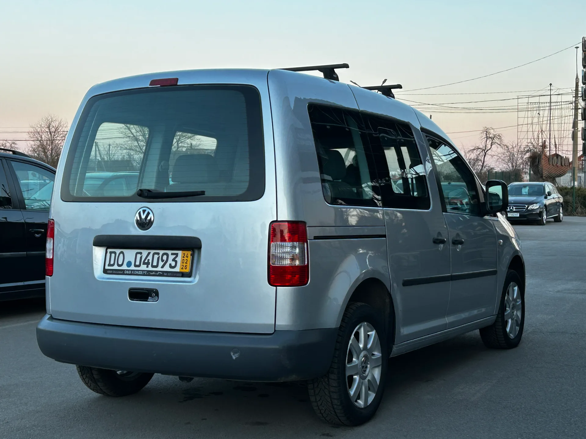 Volkswagen Caddy — фото 4