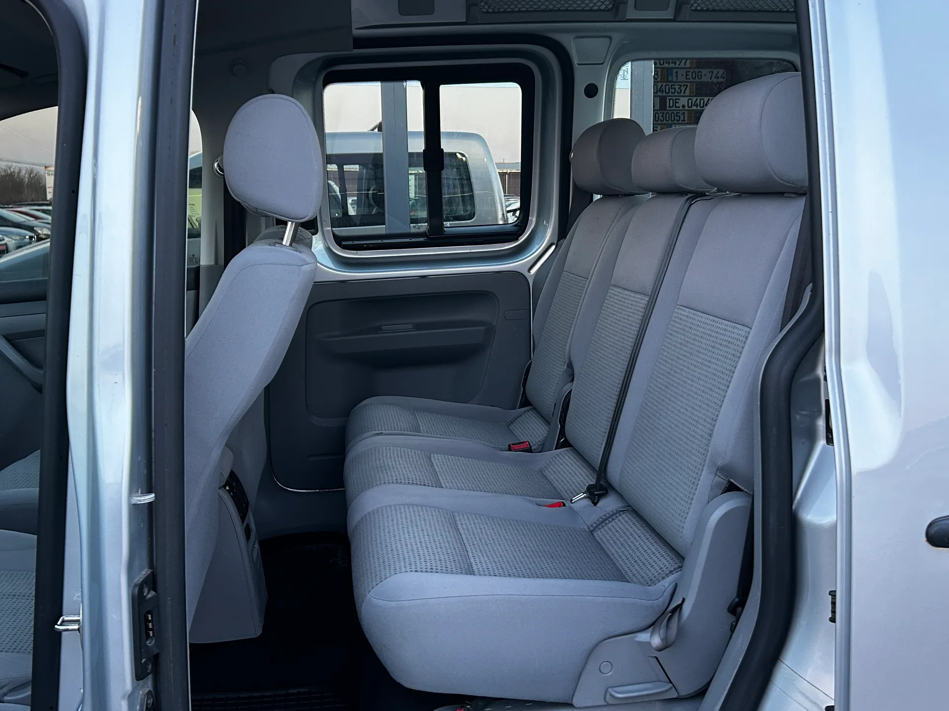 Volkswagen Caddy — фото 7