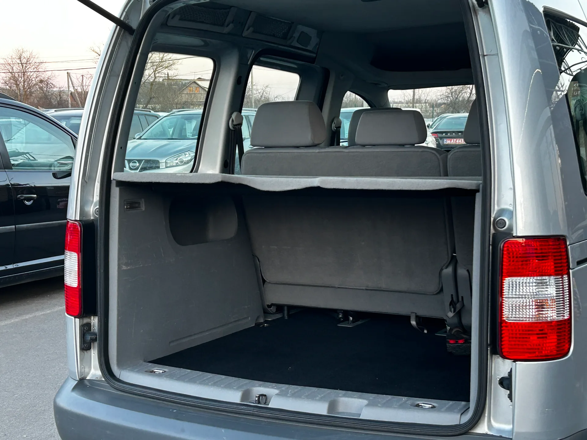 Volkswagen Caddy — фото 8