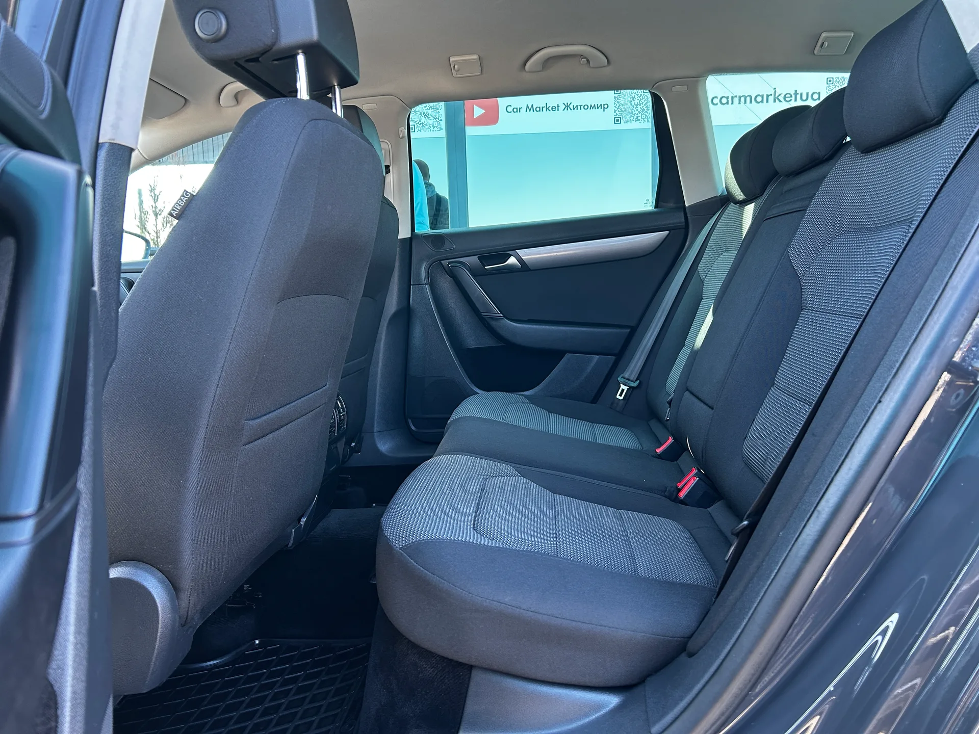 Volkswagen Passat — фото 7