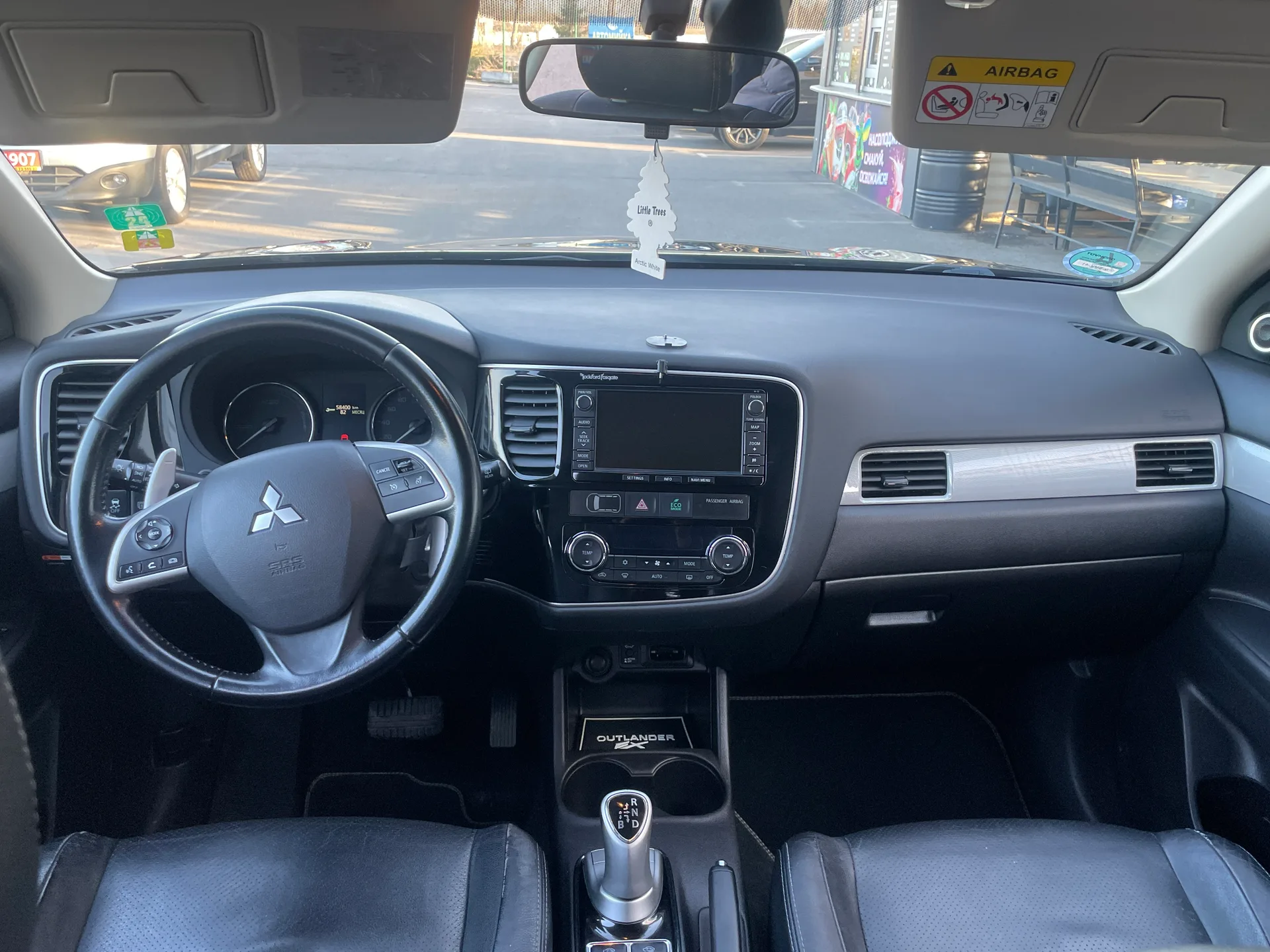 Mitsubishi Outlander — фото 15