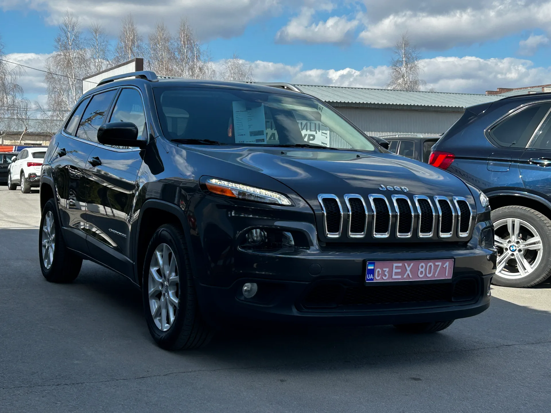 Jeep Cherokee — фото 2