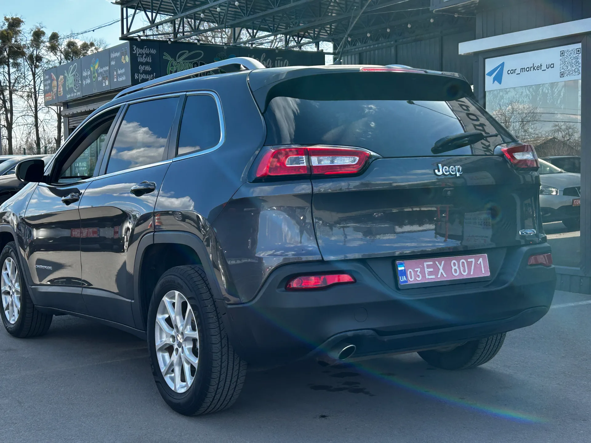 Jeep Cherokee — фото 4