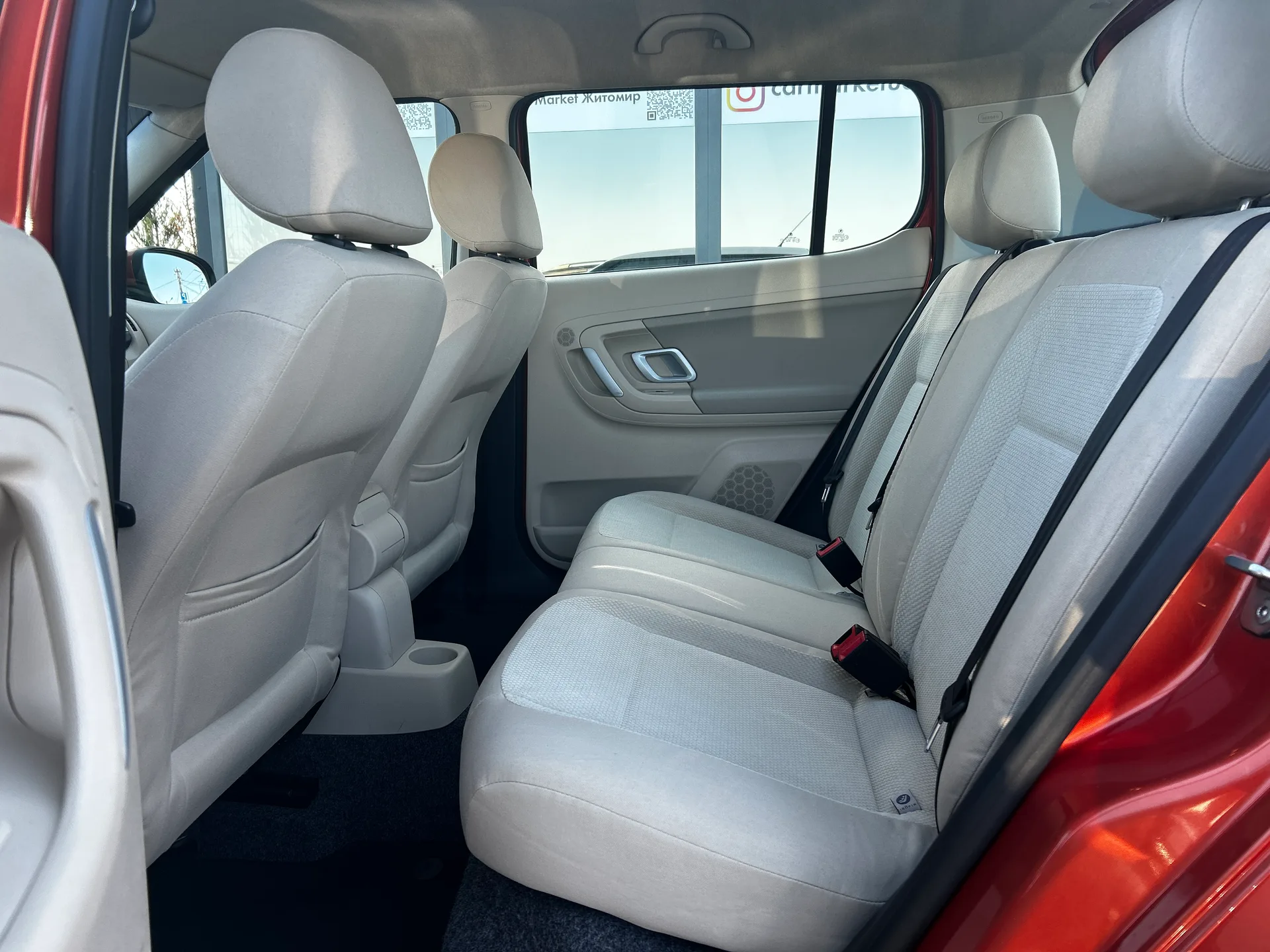 Skoda Fabia — фото 7