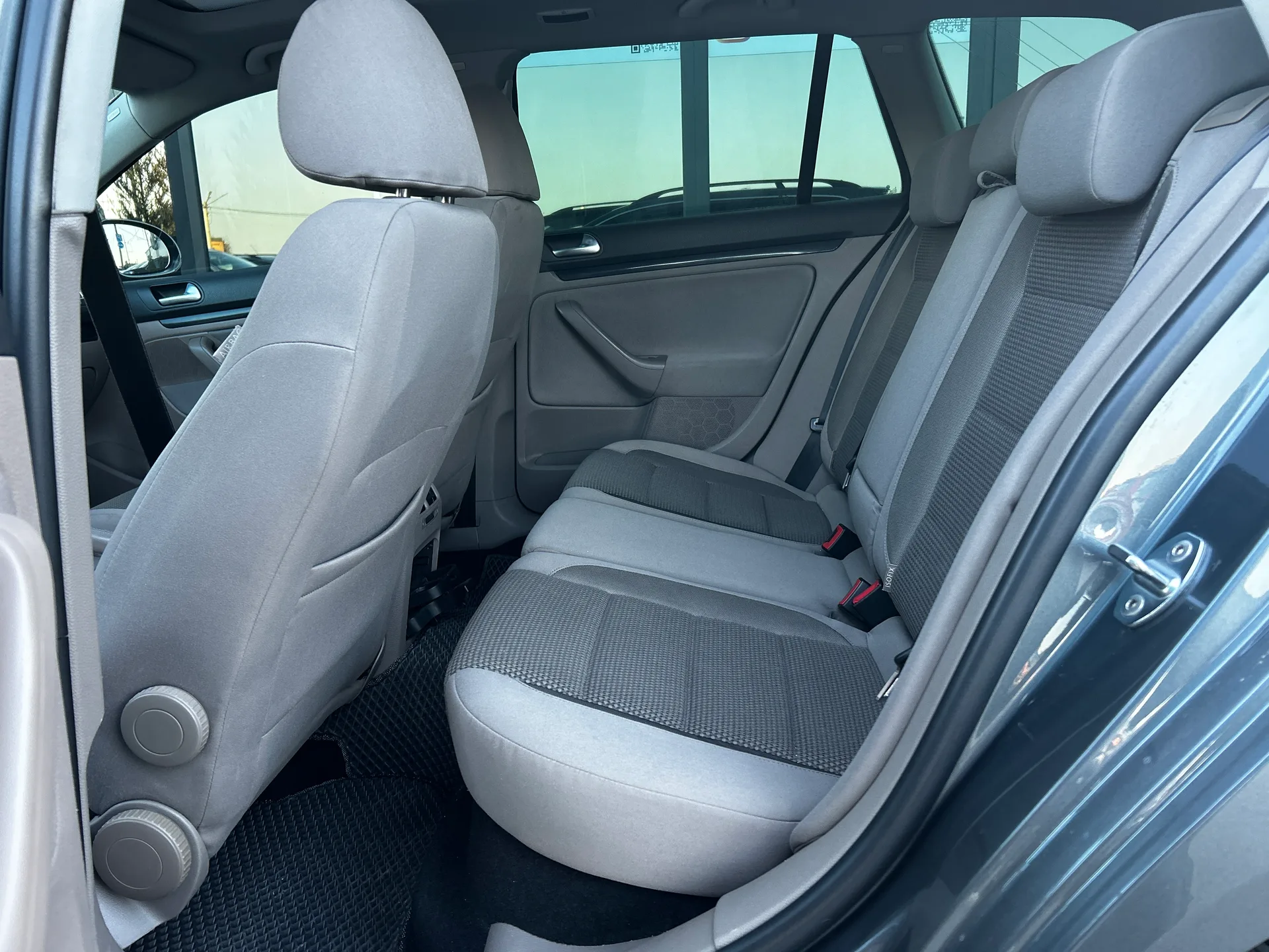 Volkswagen Golf — фото 7