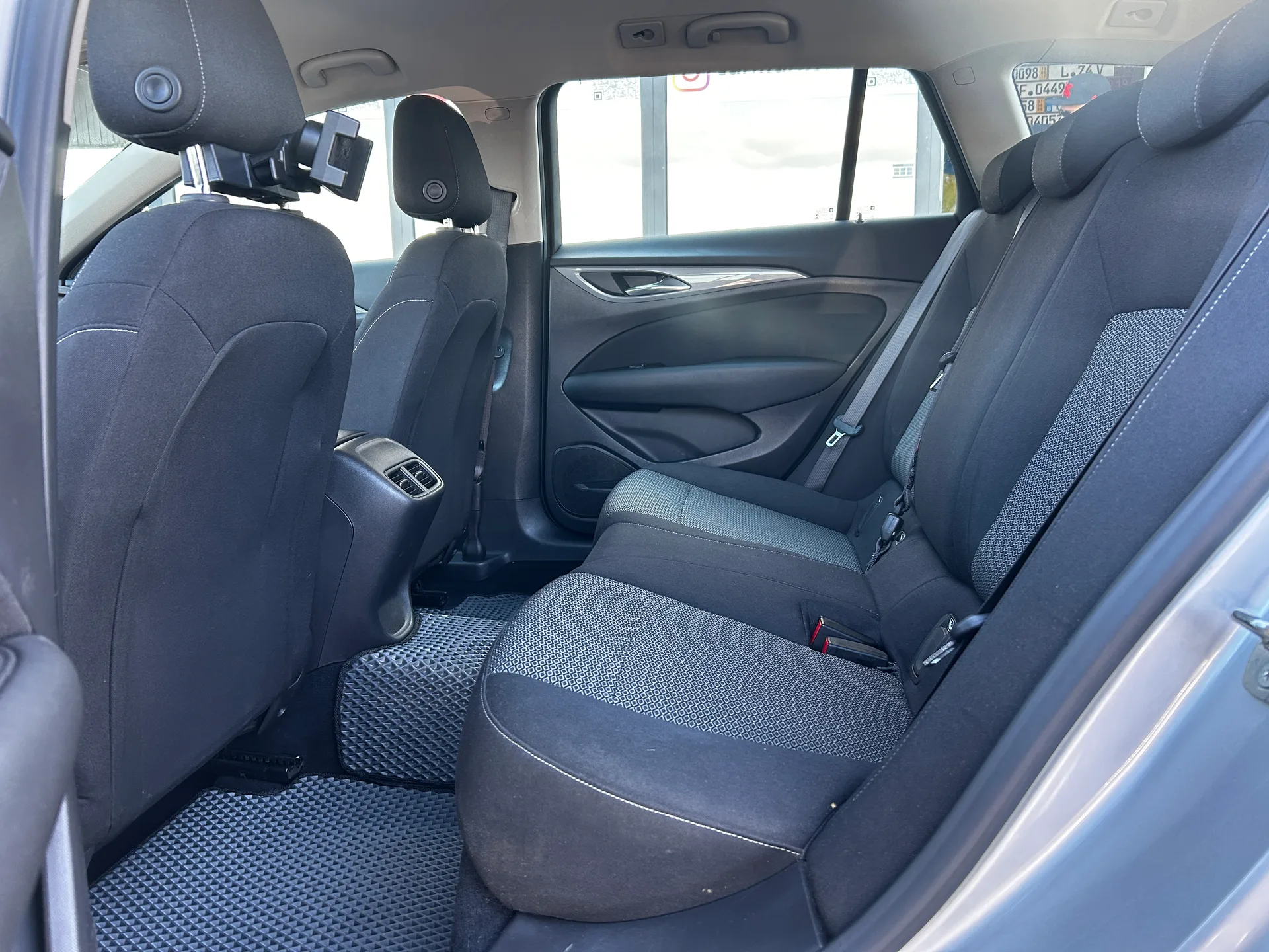 Opel Insignia — фото 7