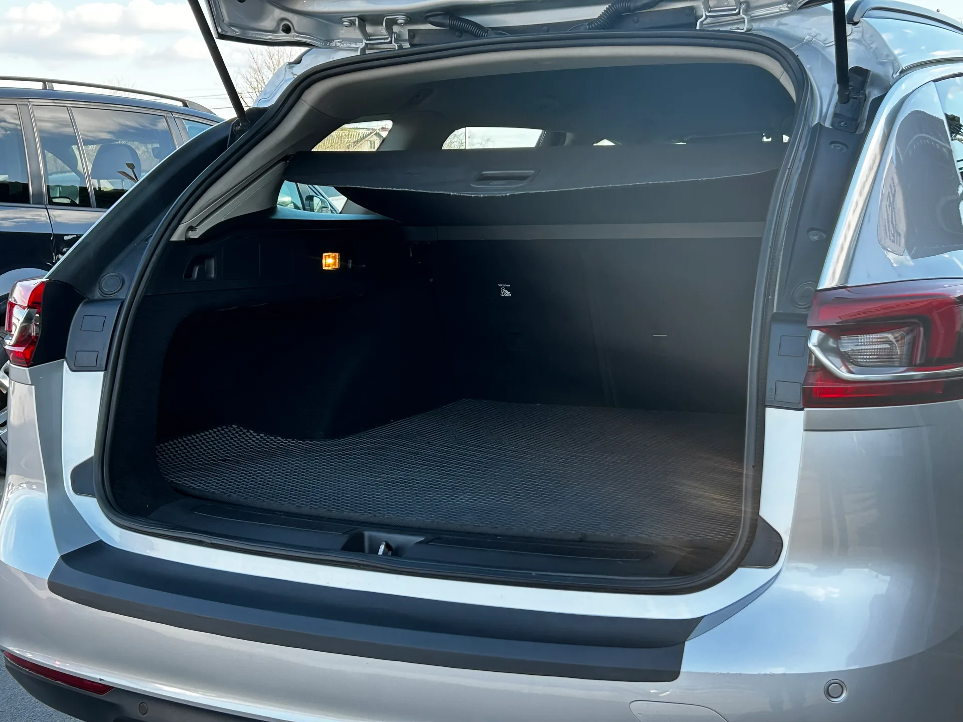 Opel Insignia — фото 8