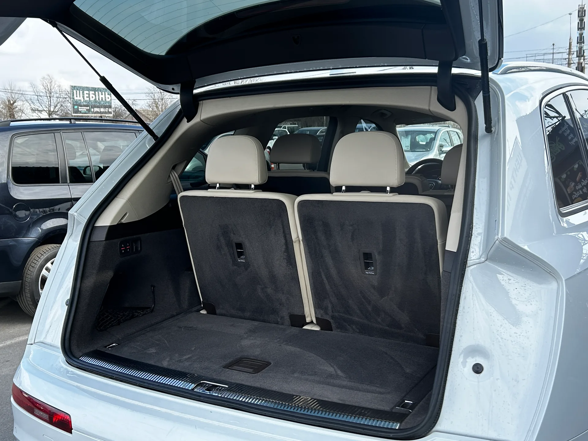 Audi Q7 — фото 8