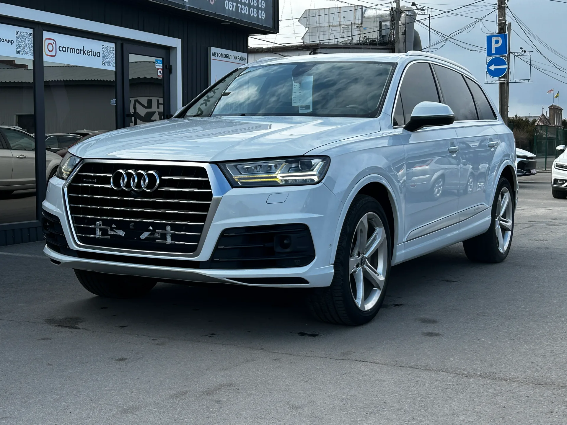 Audi Q7 — фото 1